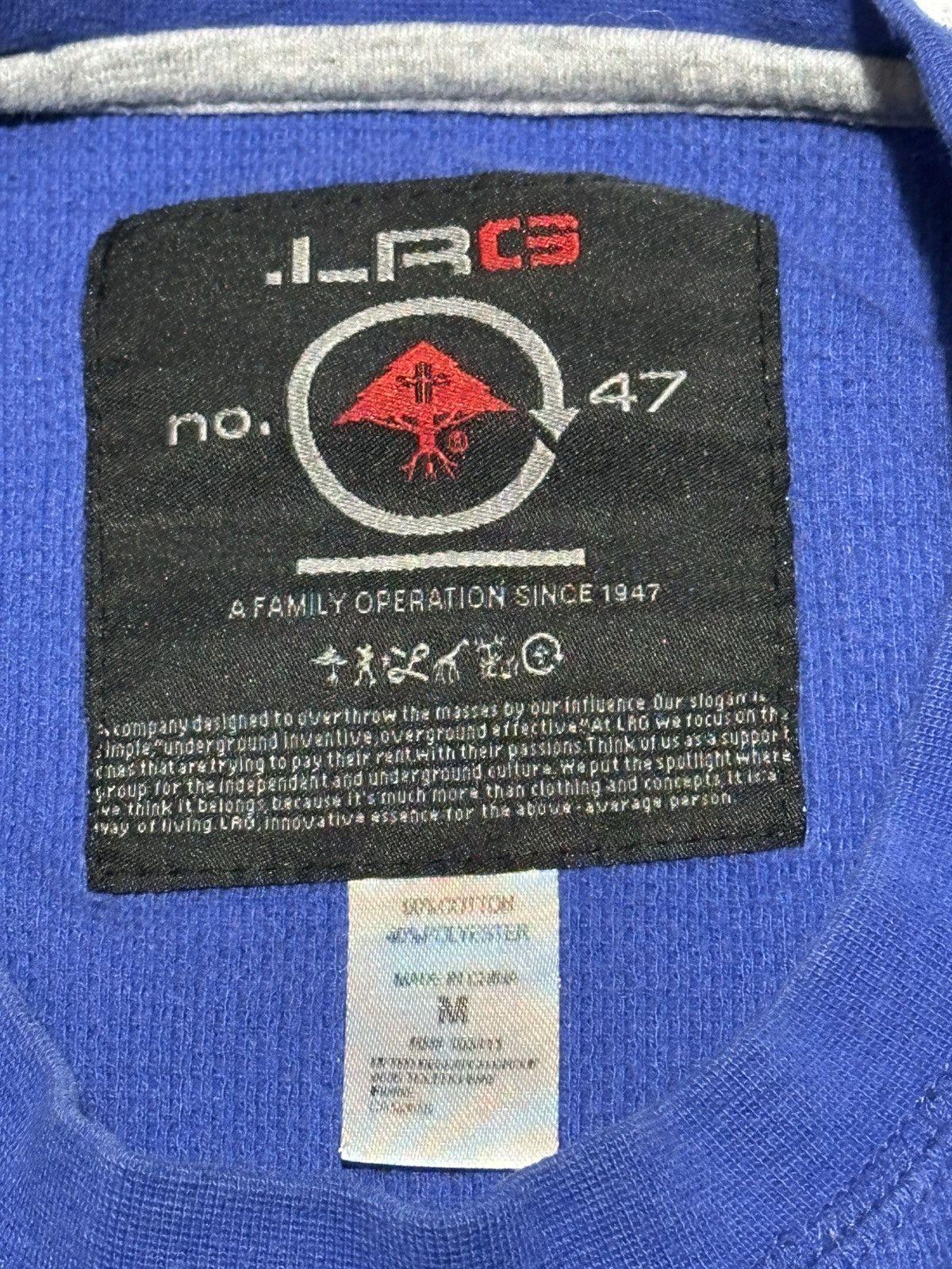 Vintage Vintage Y2K LRG Skate Long Sleeve thrashed Shirt Size US M / EU 48-50 / 2 - 4 Thumbnail