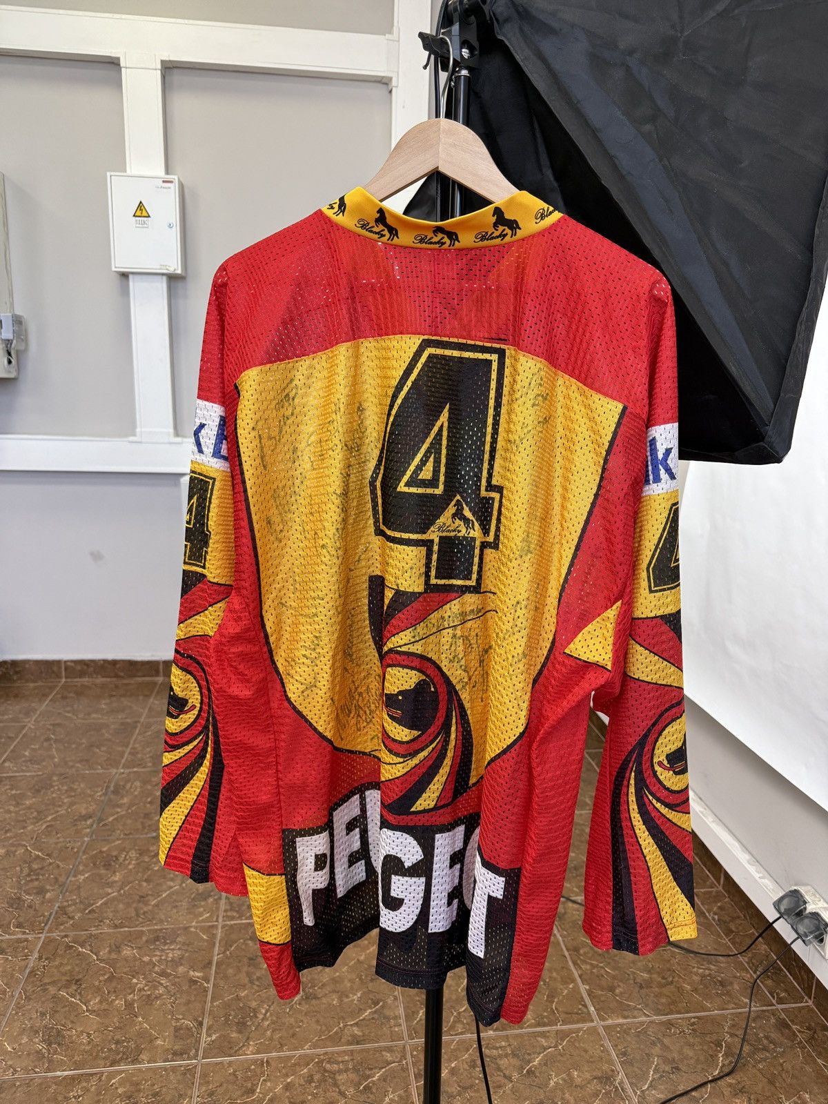 NHL 🇨🇭 Vintage 90s SC Bern Switzerland Hockey Jersey Team Signed Size US XXL / EU 58 / 5 - 2 Thumbnail