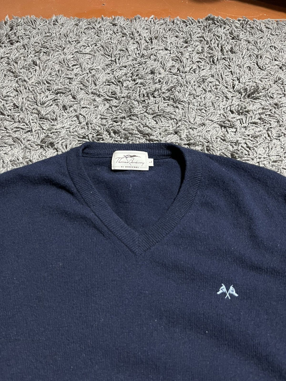 Burberry THOMAS BURBERRY WOOL V-THROAT BASIC SWEATER Size US L / EU 52-54 / 3 - 2 Thumbnail