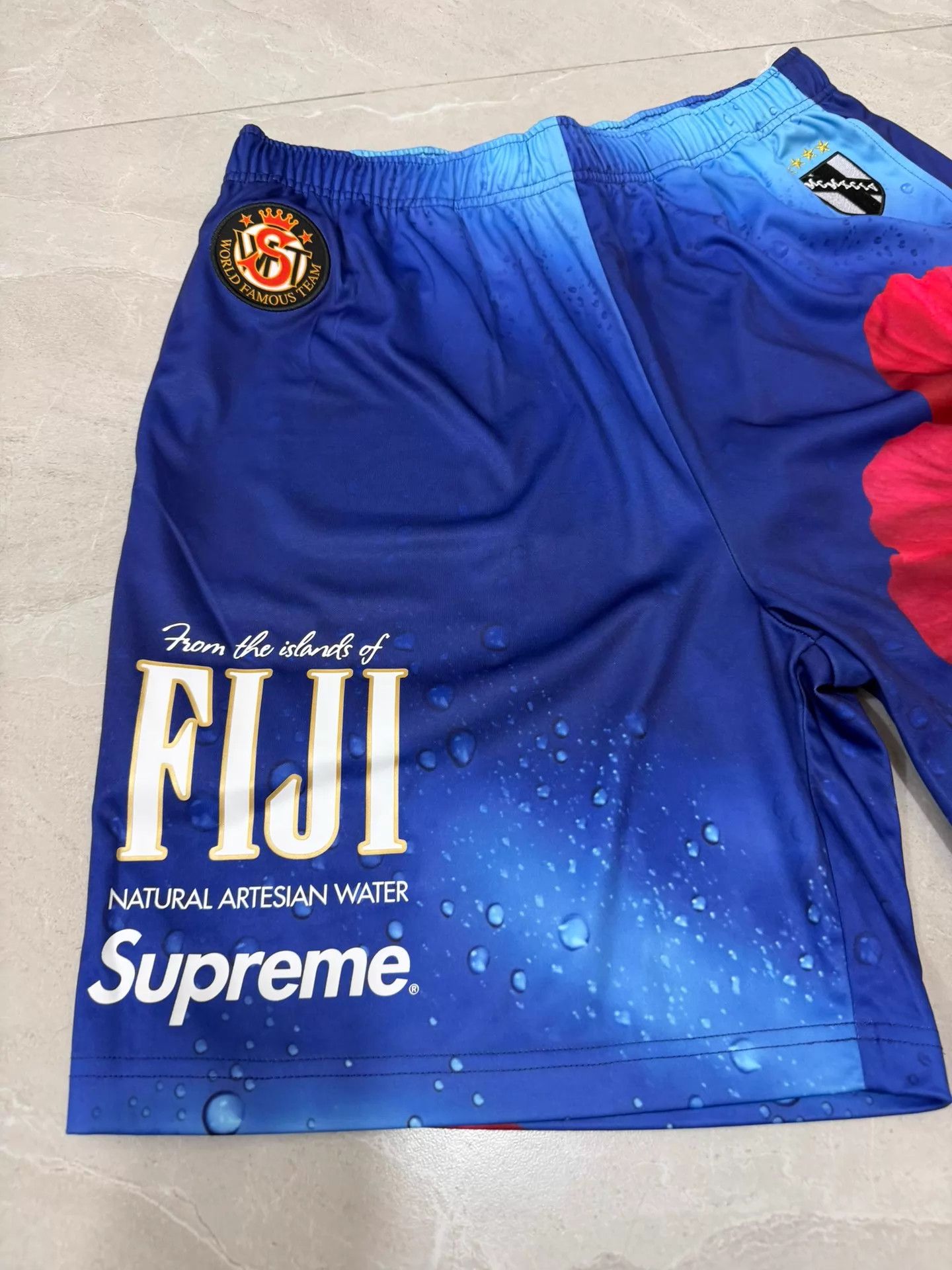 Supreme Supreme x FIJI SS26 W9 Drip Gradient Soccer Short Multi M Size US 32 / EU 48 - 2 Thumbnail