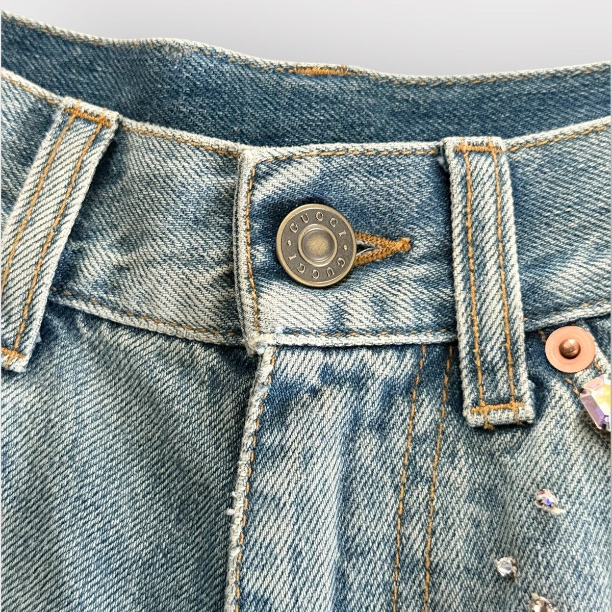 Gucci STEAL! Gucci Blue Stud Embellished Denim Shorts (30) Size US 30 / EU 46 - 5 Thumbnail
