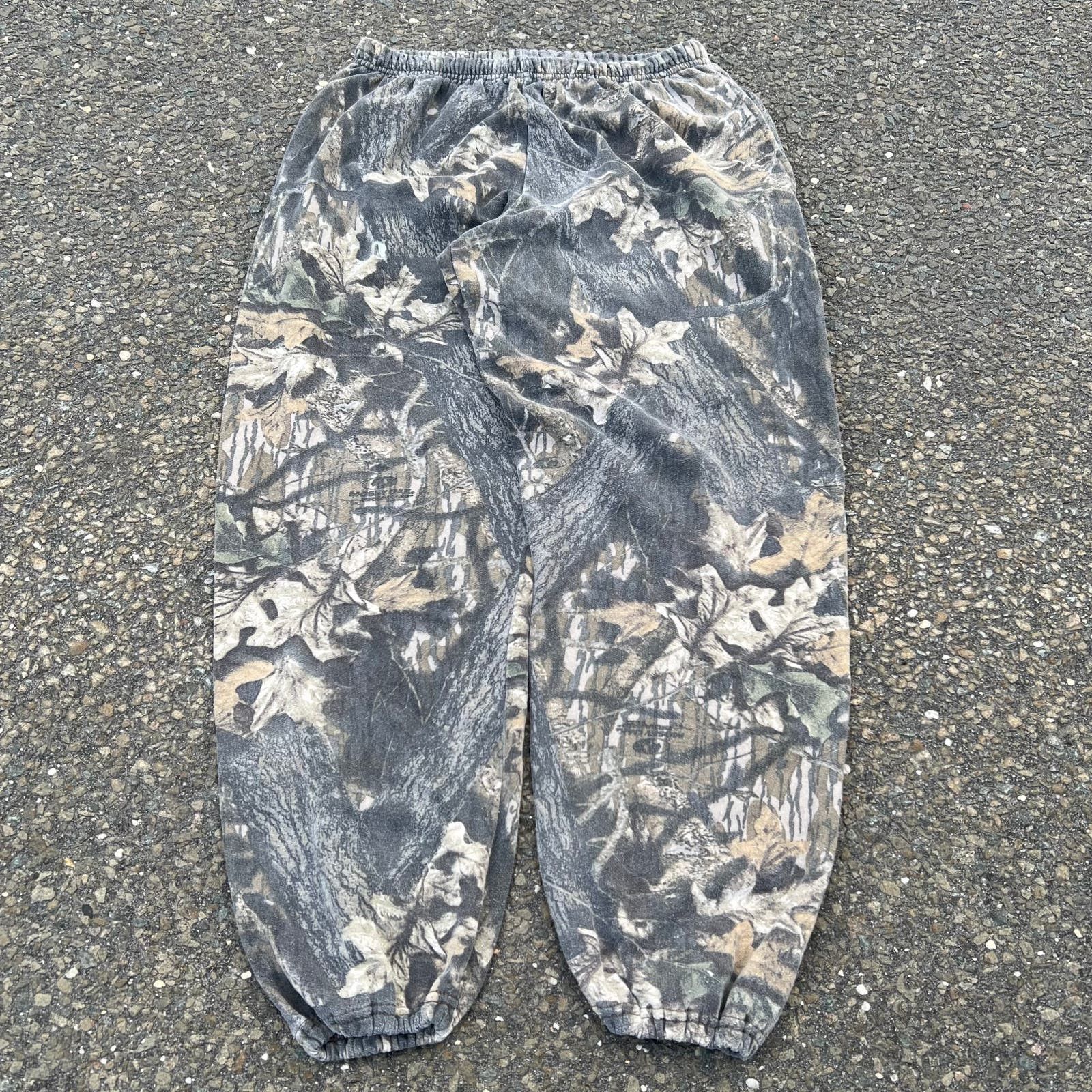 image of Realtree Camo Essential Blank Cotton Sweatpants in Green, Men's (Size 30)