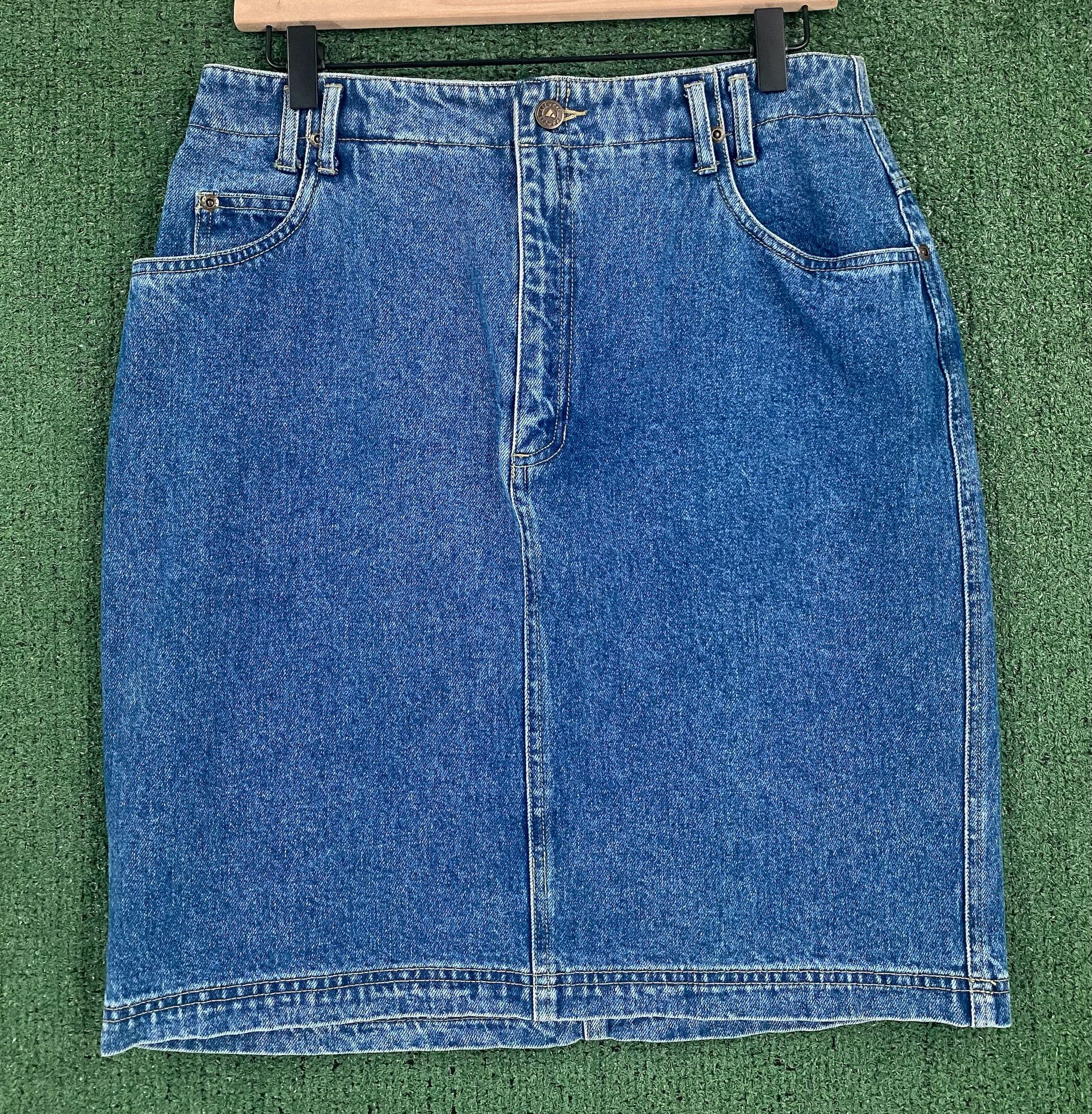 Liz Claiborne 90’s Lizwear Denim Jean Skirt Women’s 30” Waist Size 30" / US 8 / IT 44 - 1 Thumbnail