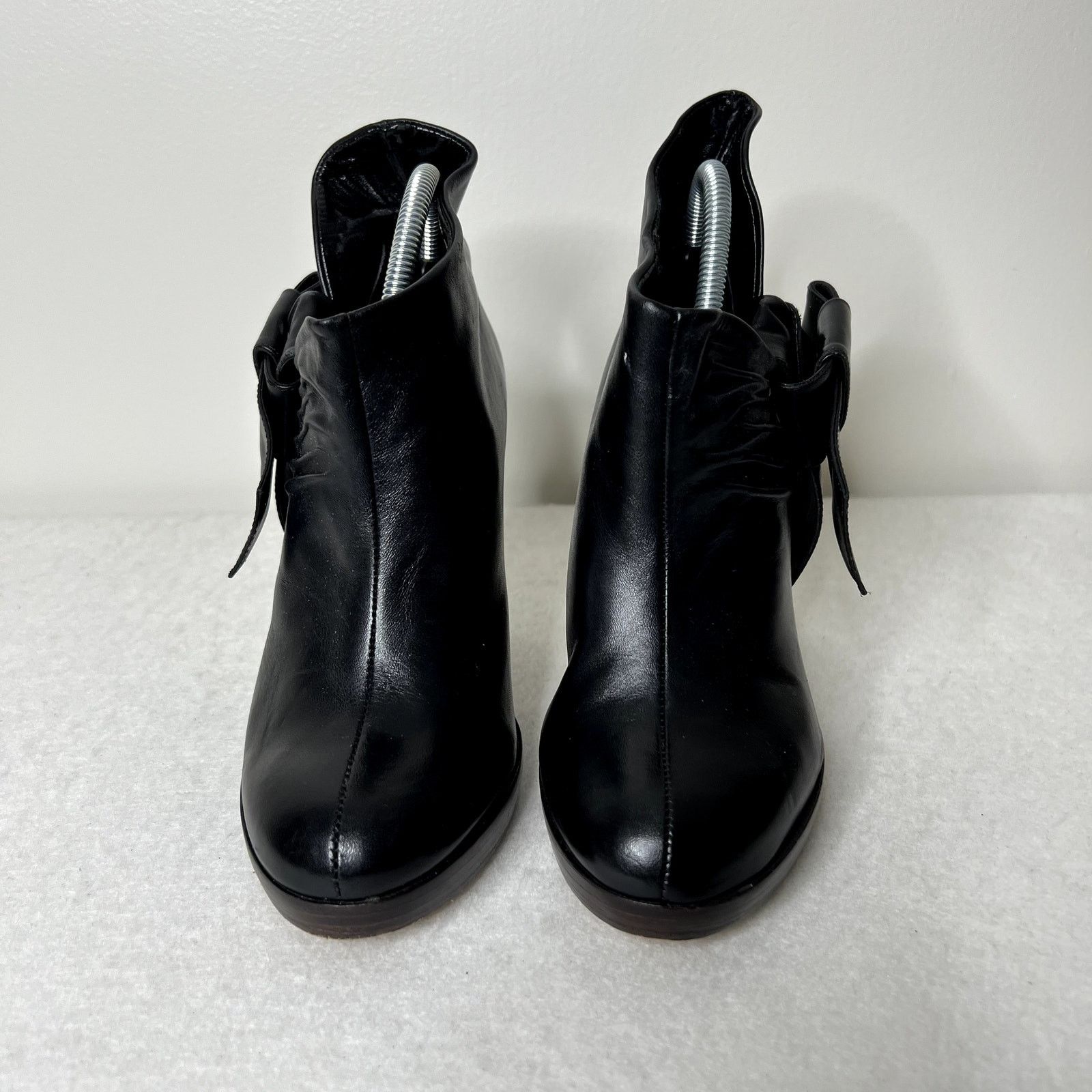 Aldo Aldo Black Bow Heeled Leather Booties Size US 7.5 / IT 37.5 - 2 Thumbnail