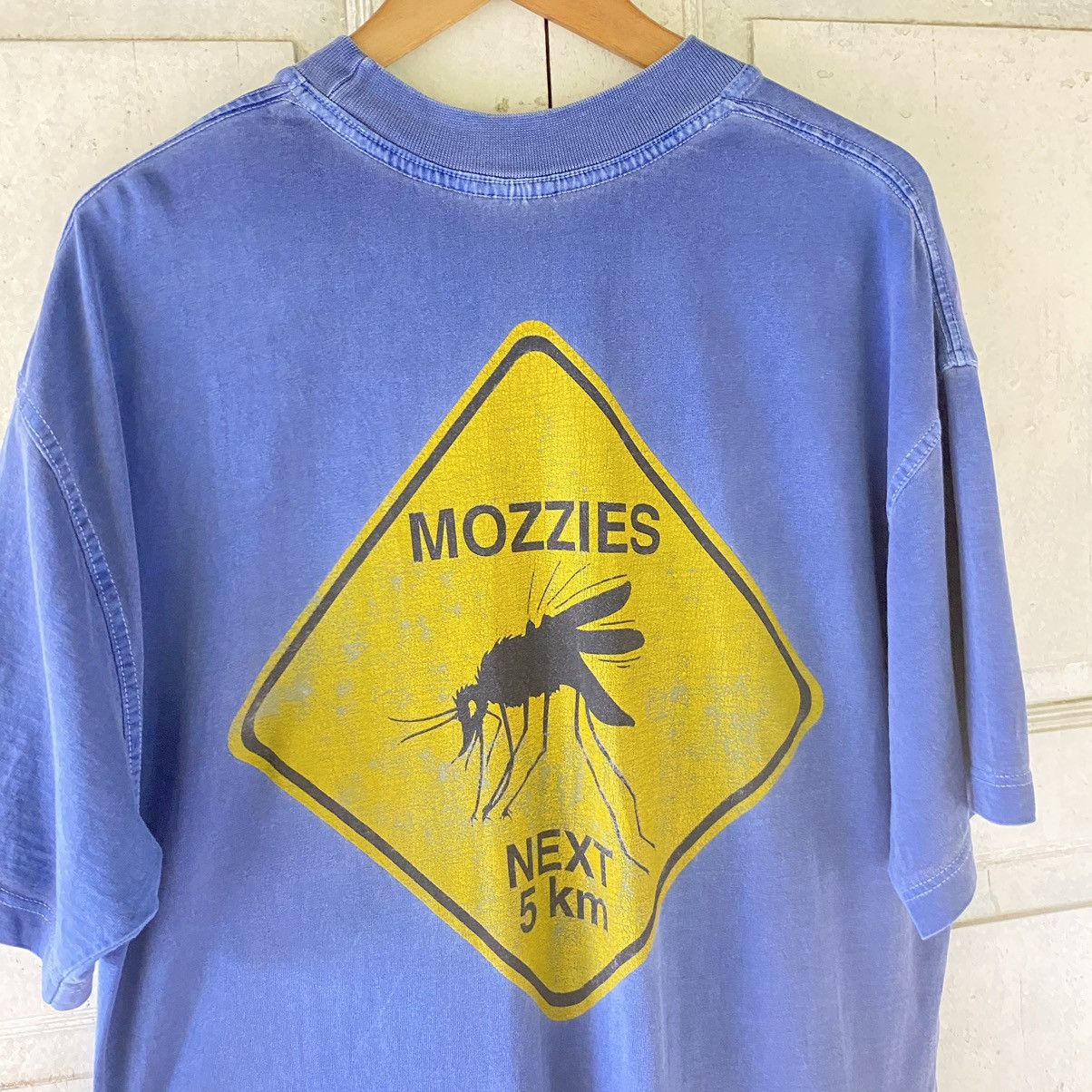Vintage Thrashed Faded Vintage 90s Mozzies Signboard ERD GRUNGE TEE Size US XL / EU 56 / 4 - 3 Thumbnail