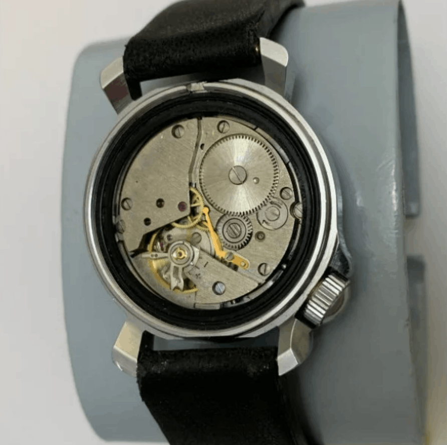 Vintage Vintage Vostok Komandirskie Mechanical USSR Watch 1203 Size ONE SIZE - 5 Thumbnail