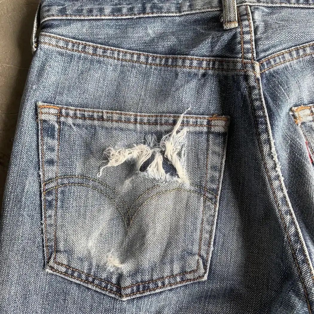 Levi's Vintage Clothing Levi’s 502 Distressed Denim Levis Jeans Trousers Pants Size US 28 / EU 44 - 12 Thumbnail