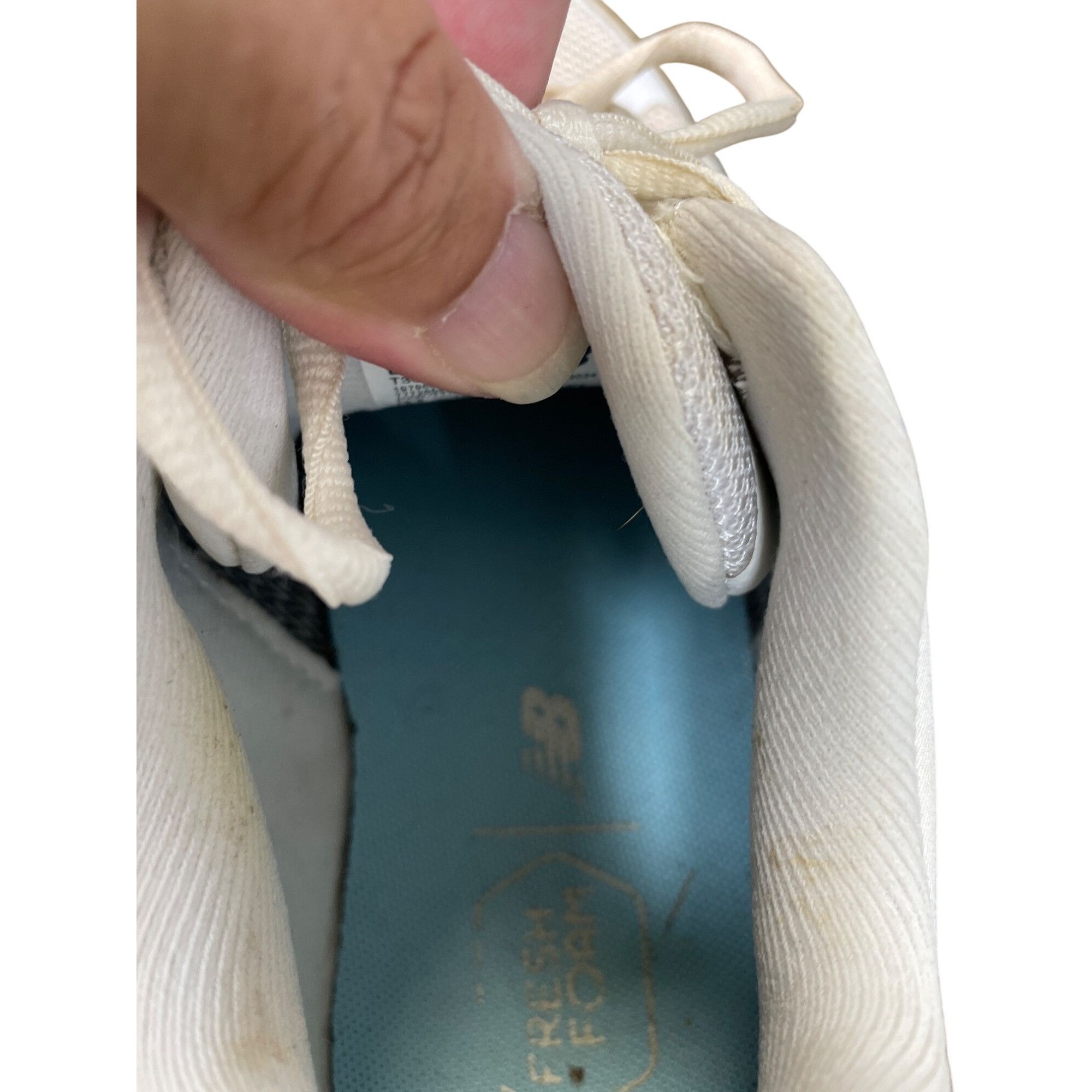 New Balance New Balance Fresh foam 3000V7 mens running sneakers size 8.5 Size US 8.5 / EU 41-42 - 17 Thumbnail