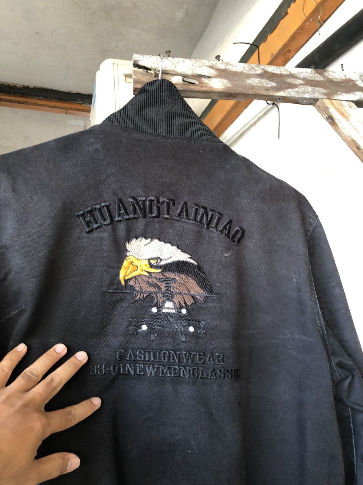 Vintage Huang Tai Niao Military Style Distressed Bomber Jacket Size US L / EU 52-54 / 3 - 12 Thumbnail