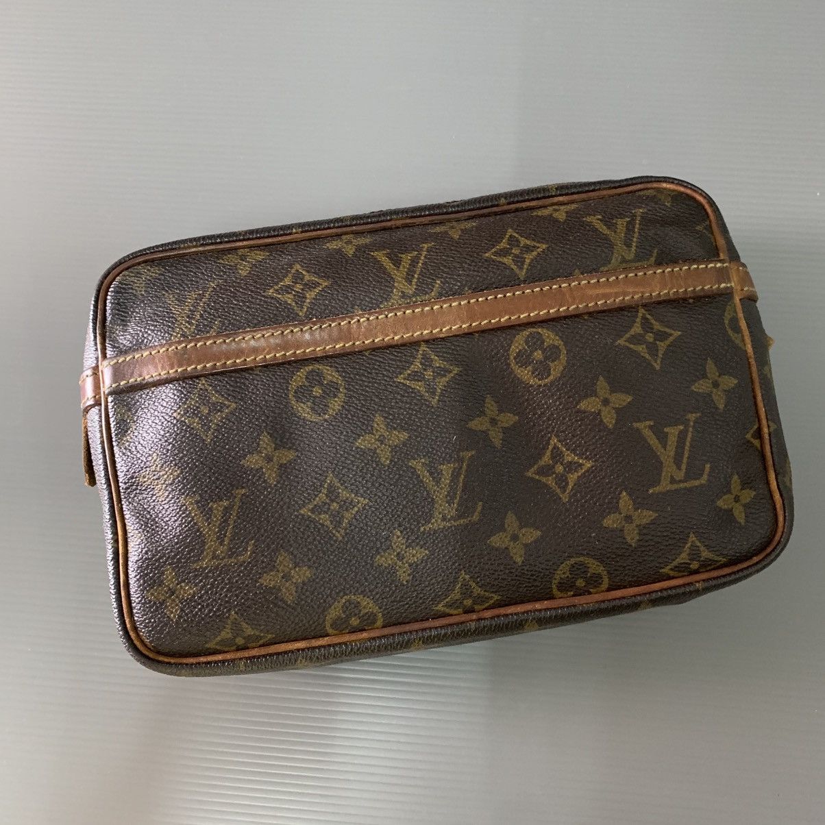 Louis Vuitton Louis Vuitton Monogram Clutch Bag Size ONE SIZE - 3 Thumbnail