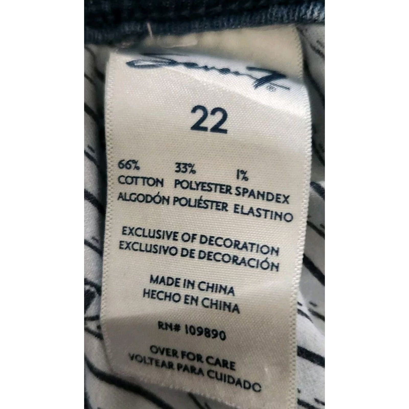 Vintage VINTAGE Seven7 Light Wash Breezy Crop Blue Jeans Women's Size 22 Plus Distressed Luxe 90s Womens Jeans Size 40" / US 18 - 5 Thumbnail