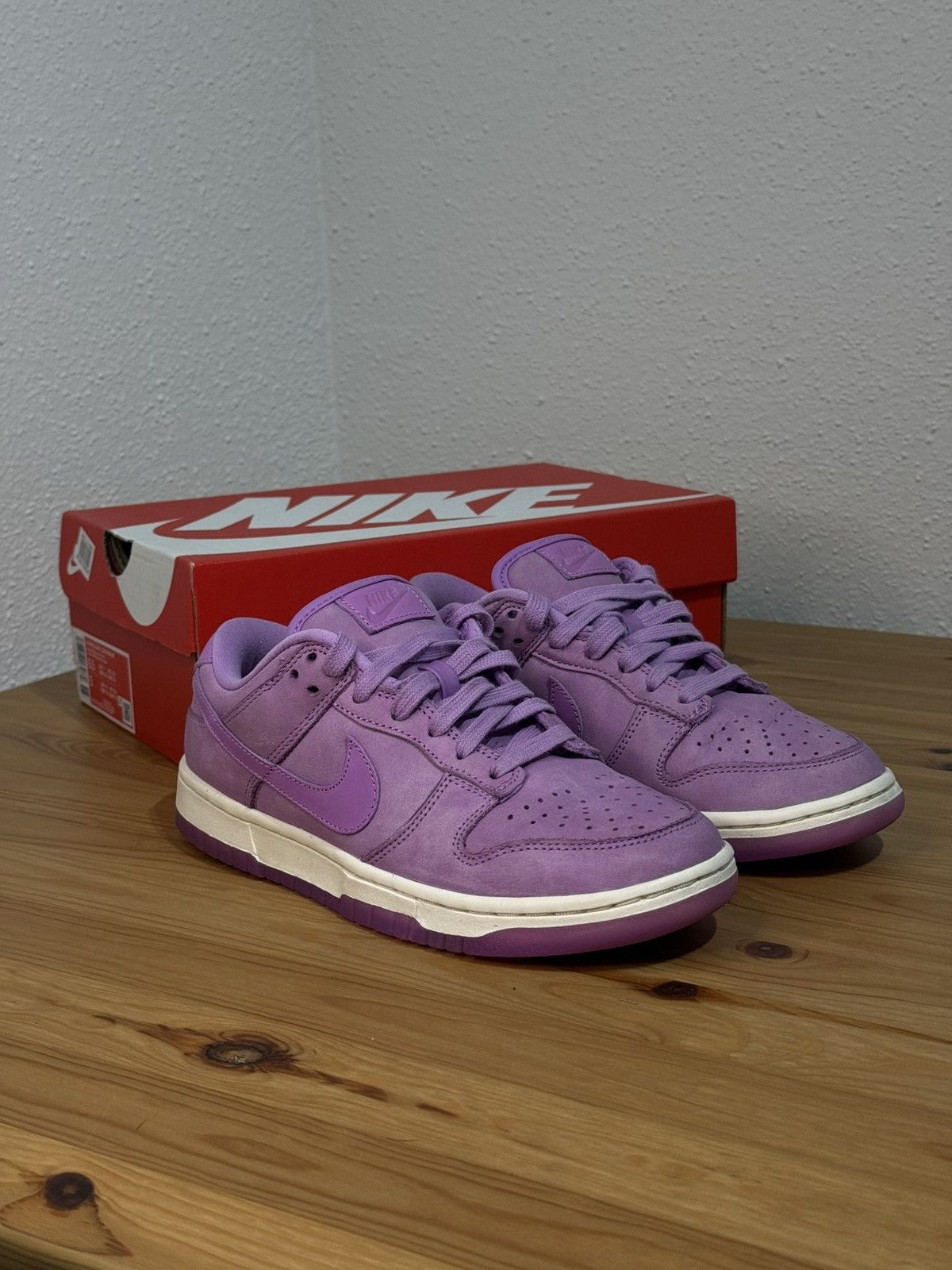 Nike Nike Dunk Low PRM MF Rush Fuchsia Size US 6.5 / IT 36.5 - 1 Thumbnail
