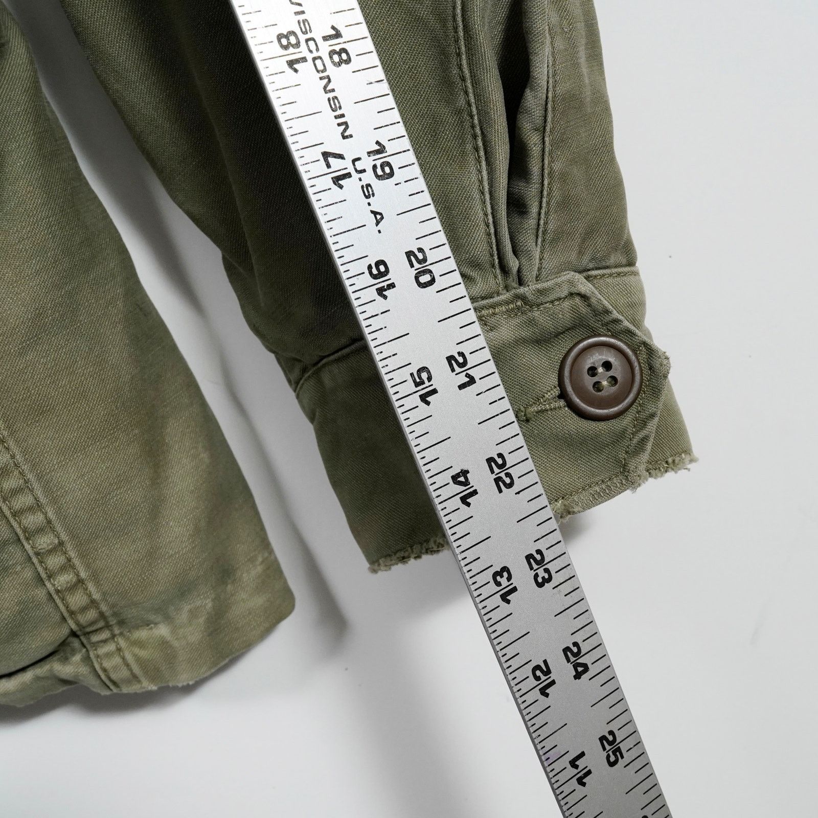 Vintage VTG WWII US Army M-43 Field Jacket OG-107 Stencil Distressed Size US M / EU 48-50 / 2 - 11 Thumbnail