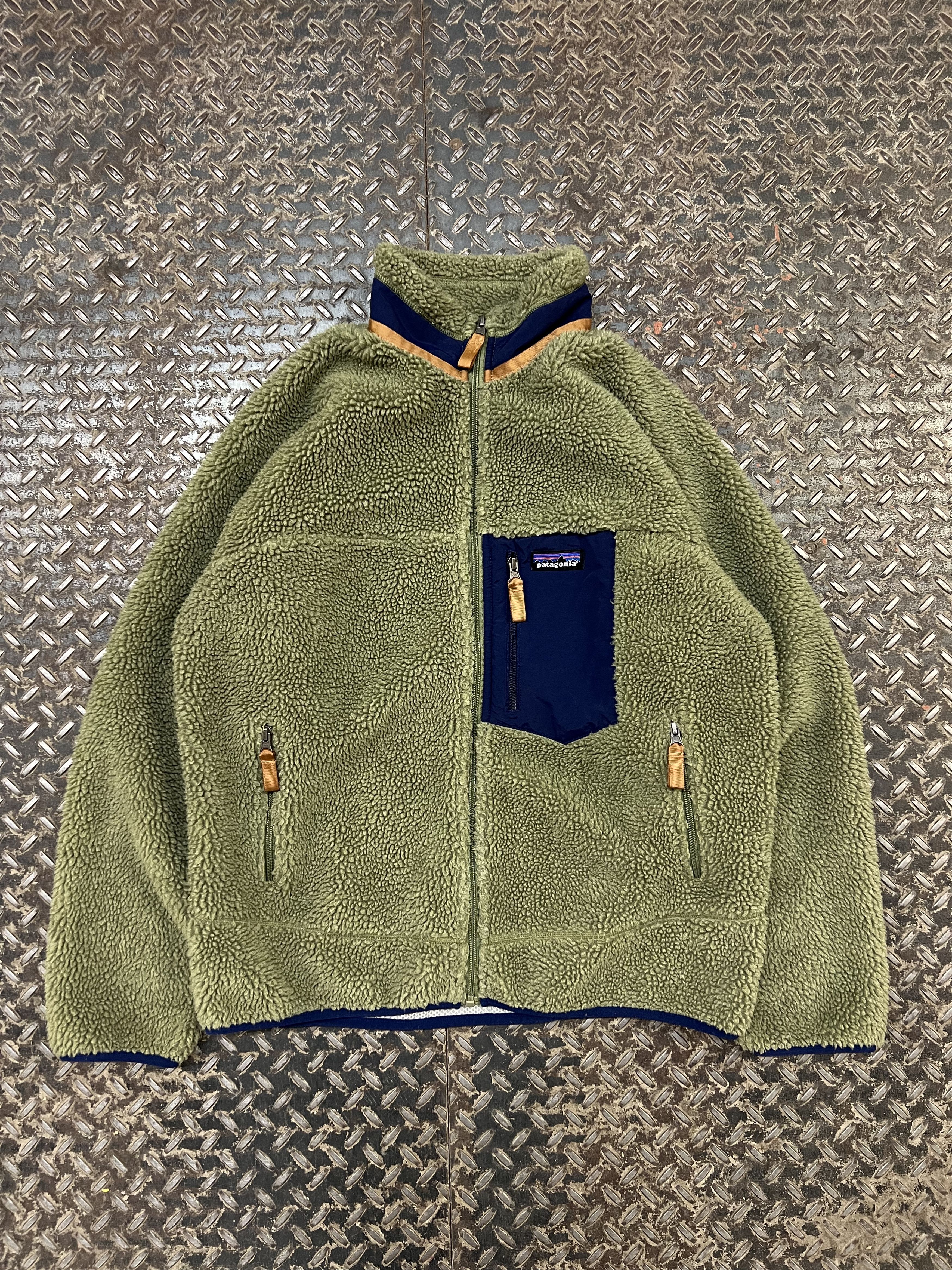 Patagonia Patagonia Sage Green Retro-X Deep Pile Fleece Jacket Size US XL / EU 56 / 4 - 1 Thumbnail