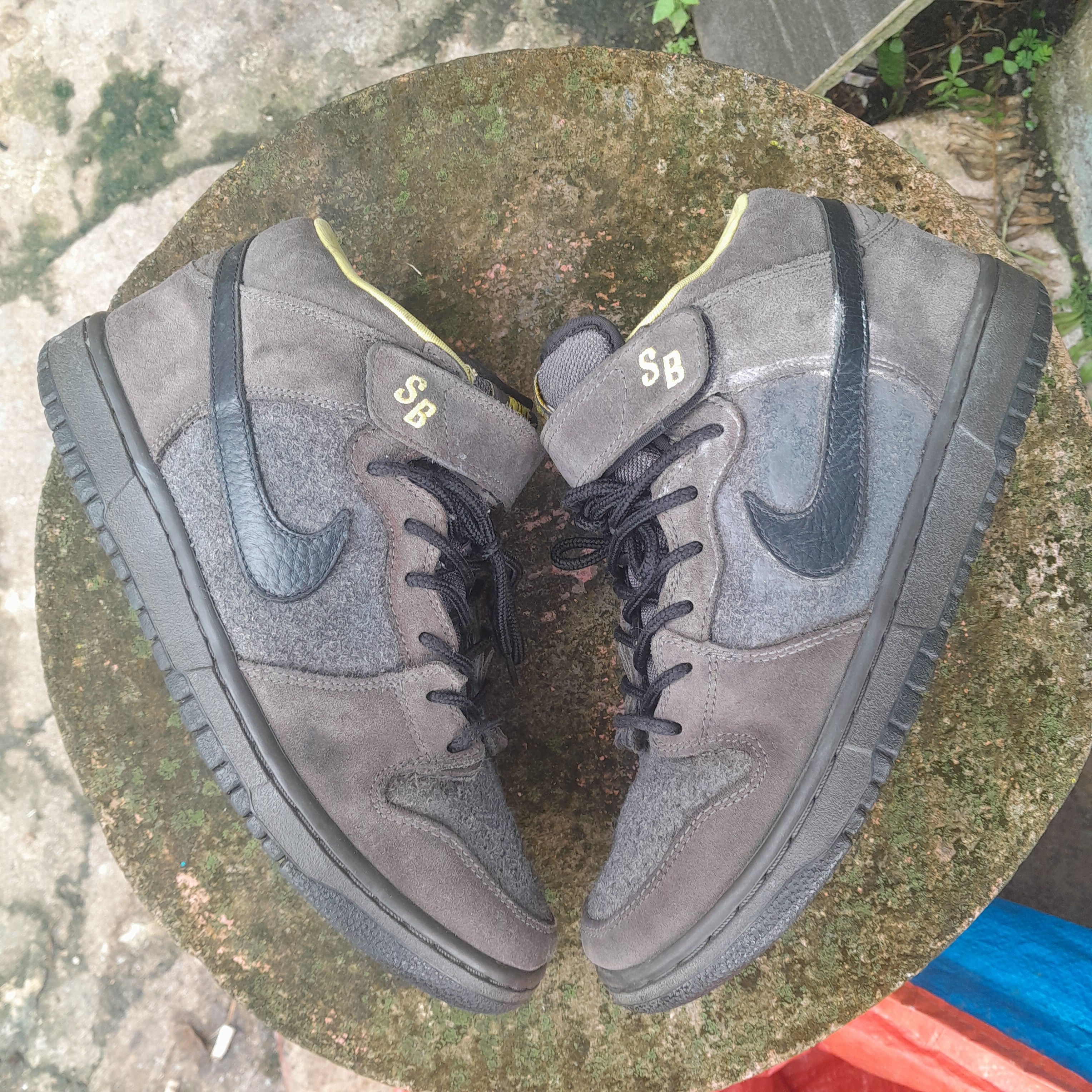 Nike SB Dunk SB Mid Pro "Batman" 2008 Size US 8 / EU 41 - 1 Thumbnail