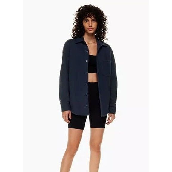 Aritzia TNA Cozy Fleece Sweatshirt Button Down Oversized Sha