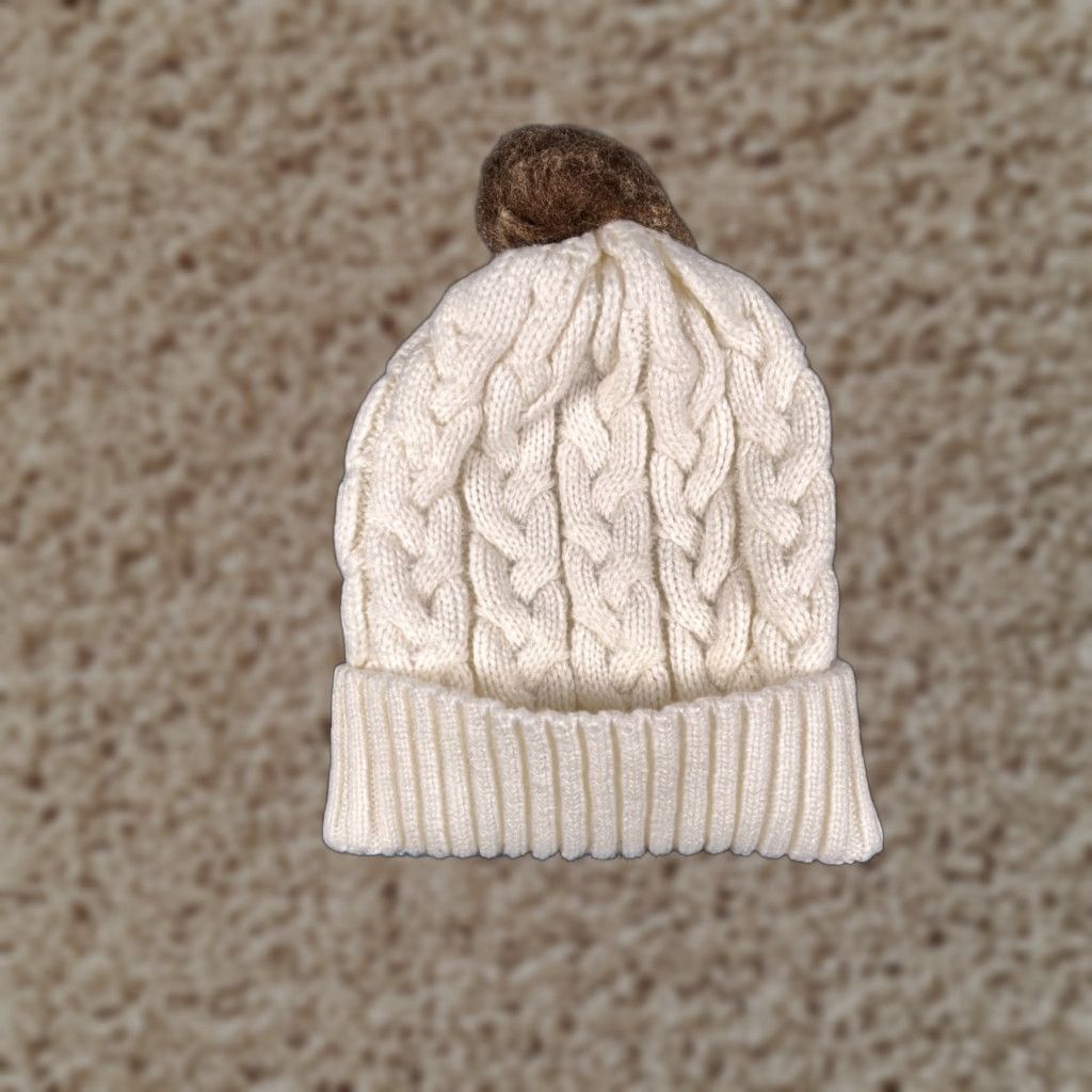 Vintage Beanie Toque Womens One Size White Cable Knit Acrylic Faux Fur Pom Ski Outdoors Size ONE SIZE - 1 Thumbnail