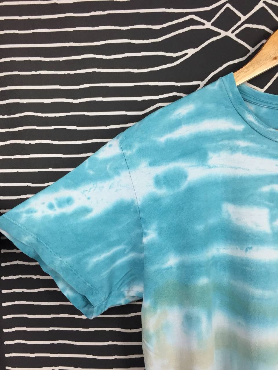 Huf HUF Triple Triangle Logo Tie Dye Skate Tee Size US M / EU 48-50 / 2 - 5 Thumbnail
