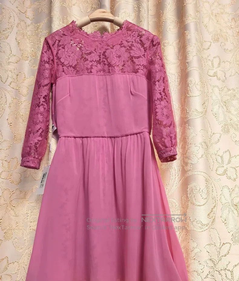 Valentino Valentino Pink lace dress Size S / US 4 / IT 40 - 6 Thumbnail
