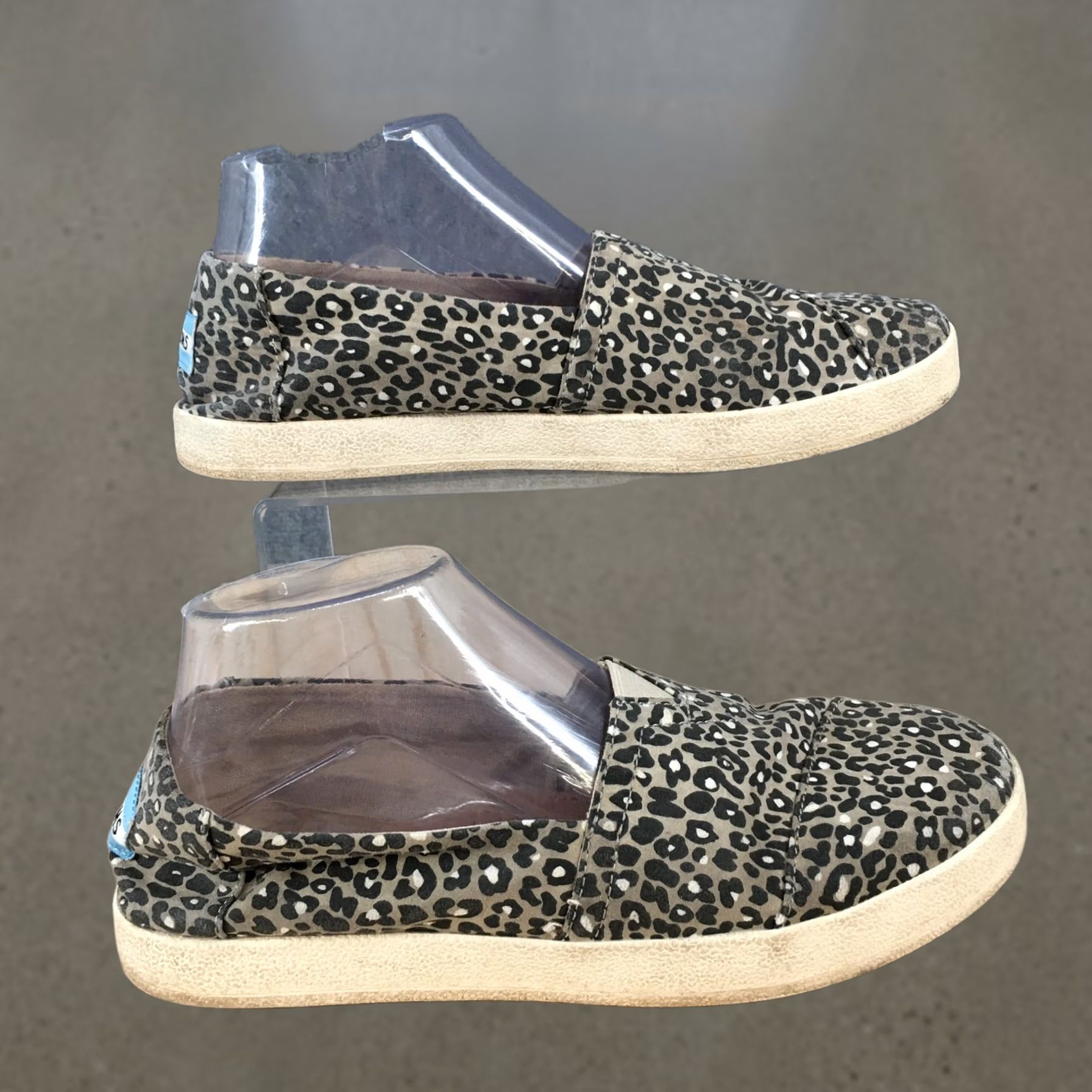 Toms TOMS Avalon Slip-On Womens 8 Black Cheetah Print Casual Comfort Low Top Shoes Size M / US 6-8 / IT 42-44 - 1 Thumbnail