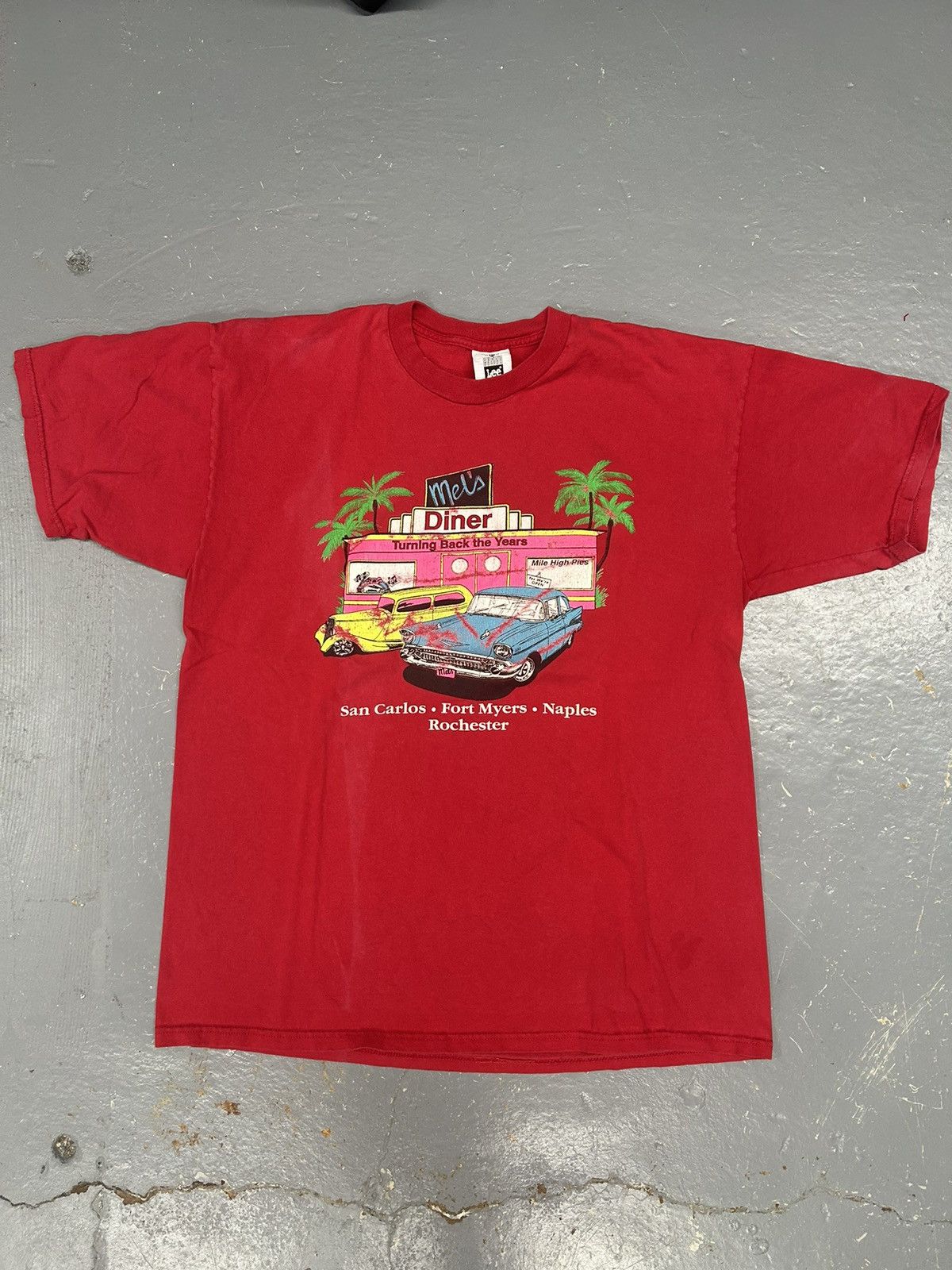 Crazy Vintage Essential Mel’s Diner Red Graphic Tee Shirt