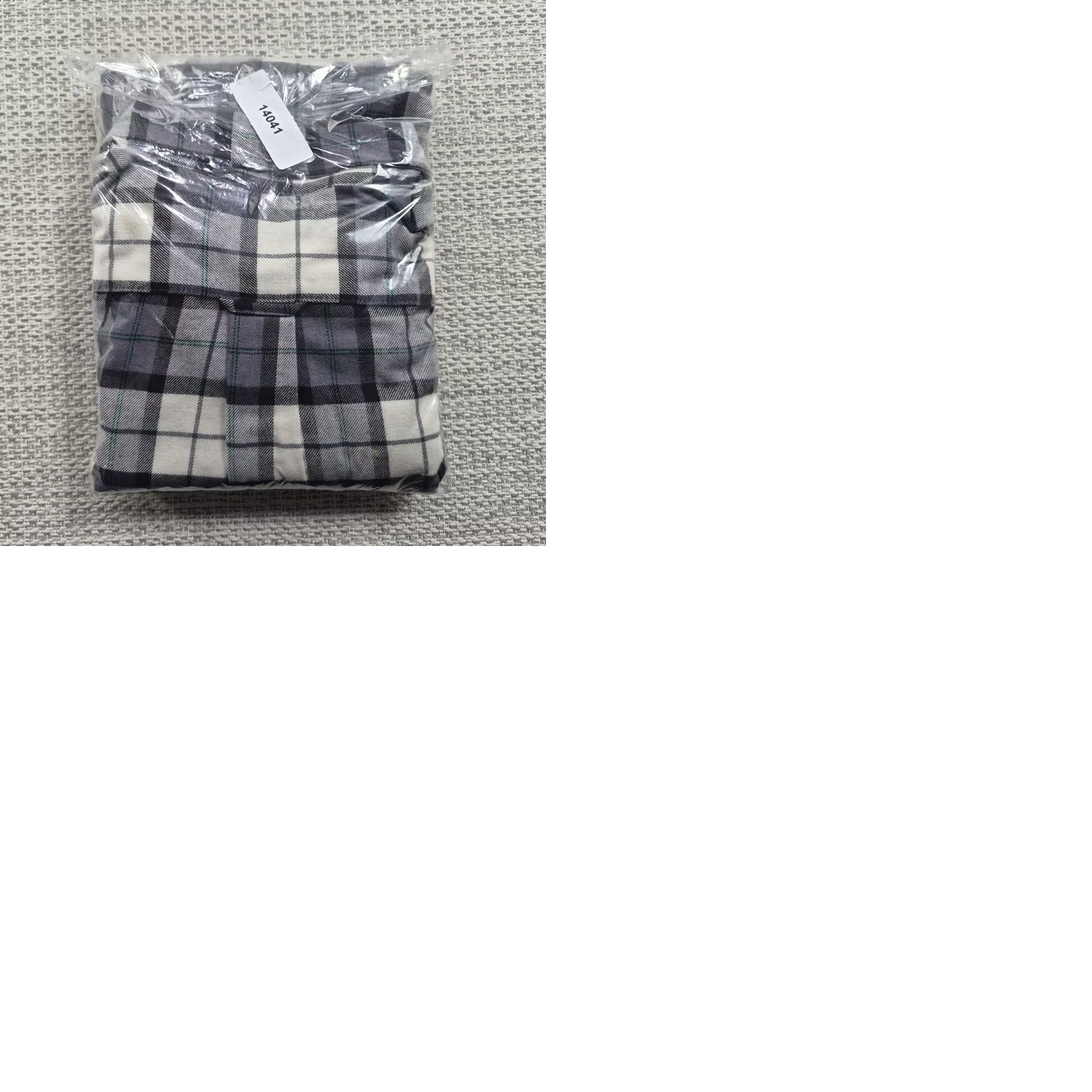 Izod IZOD Flannel Shirt Mens XL Gray Plaid Long Sleeve Button Up Thermal Casual Size US XL / EU 56 / 4 - 10 Thumbnail
