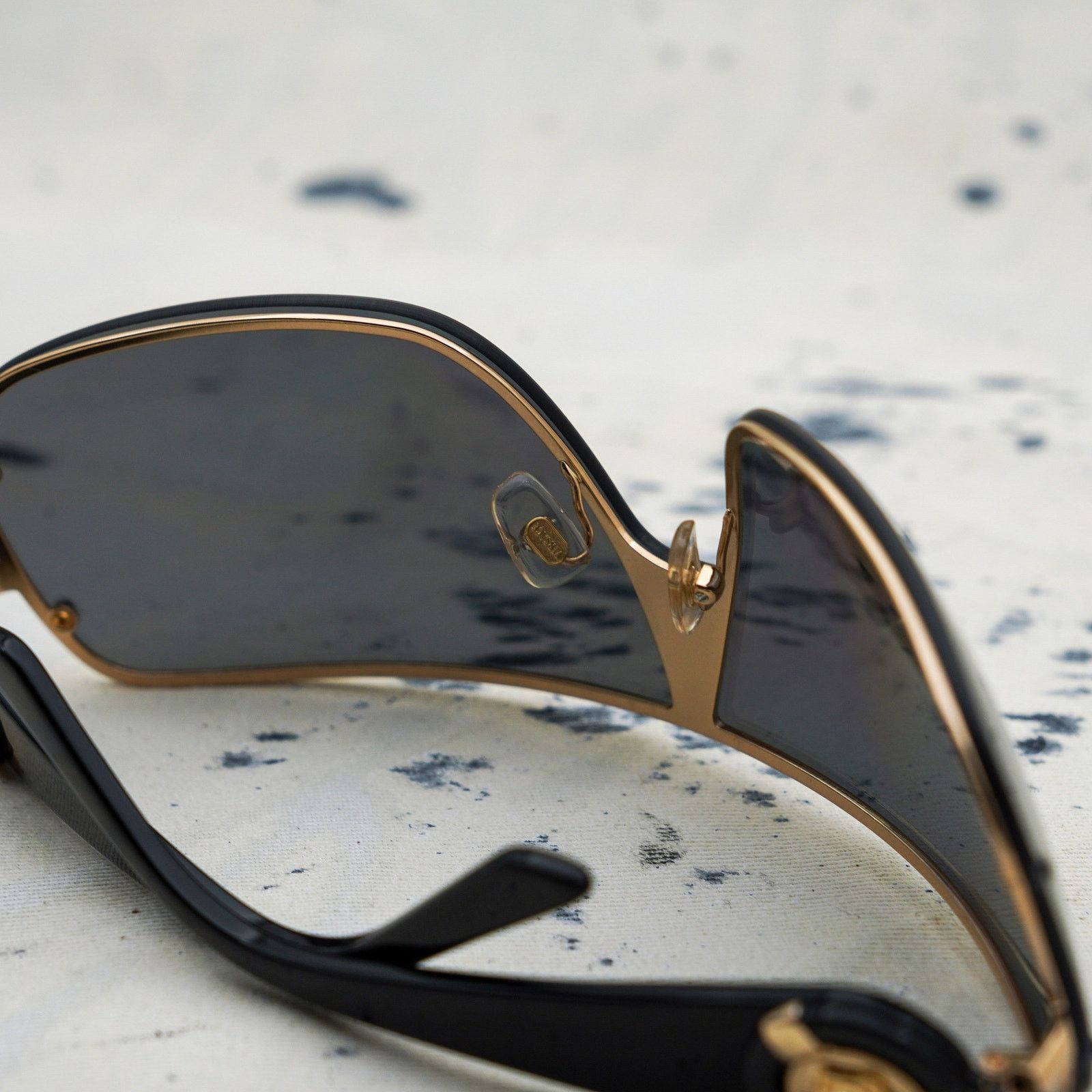 Versace mod 2126 gold medusa logo black shield sunglasses