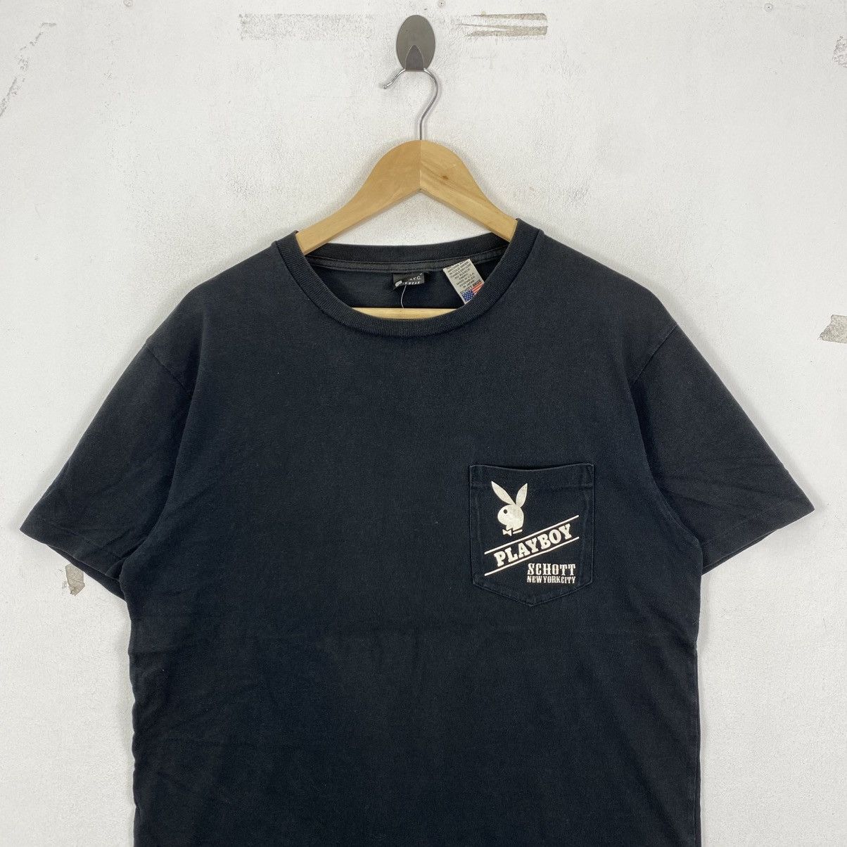 Schott Schott NYC x Playboy Pocket T-Shirt Made in USA Vintage L Size US L / EU 52-54 / 3 - 3 Thumbnail