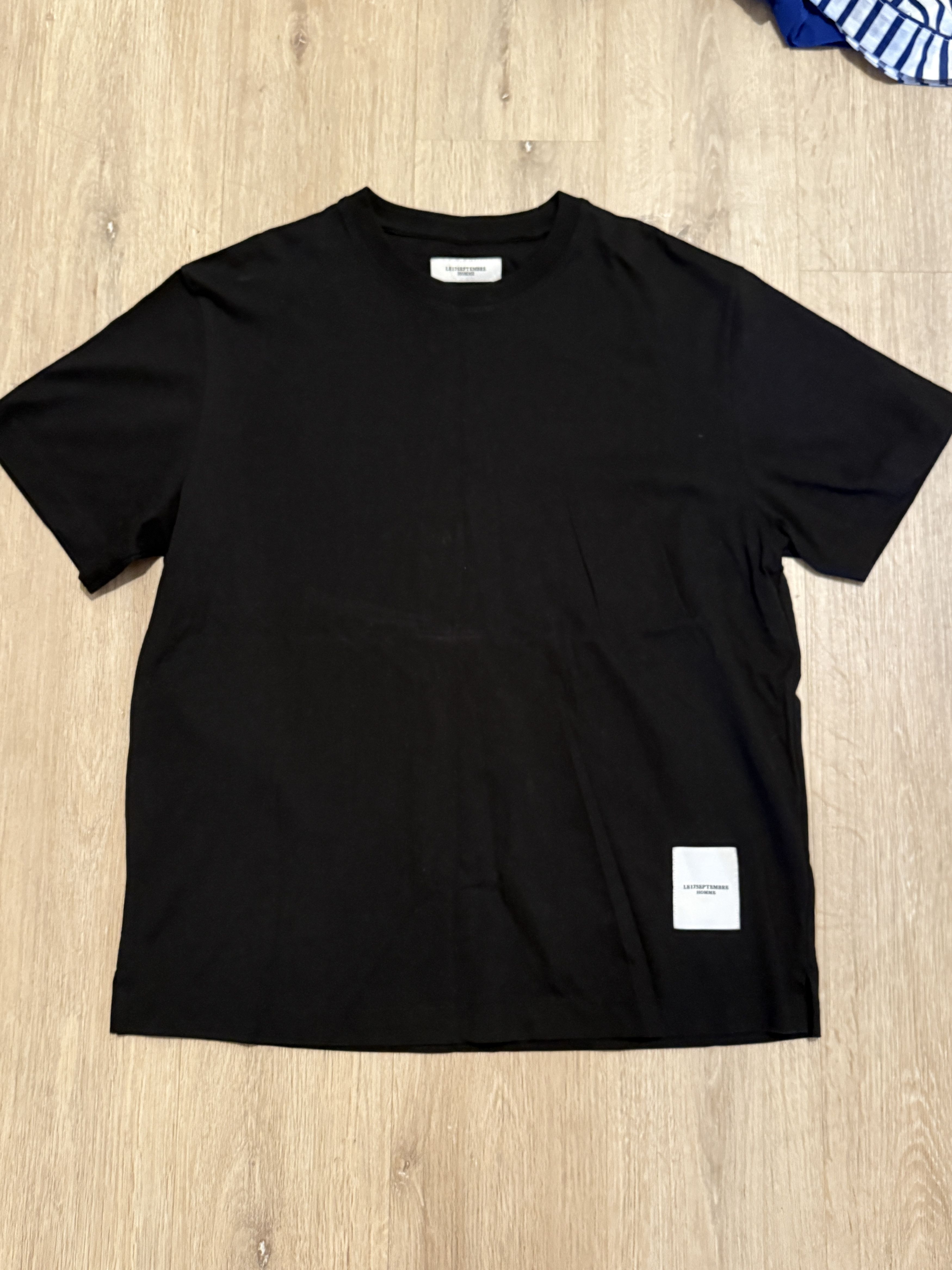 Black oversized t shirt