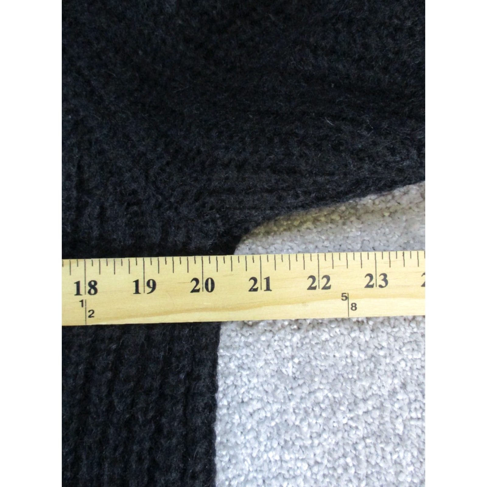 Armani Exchange VINTAGE Armani Exchange Sweater Womens 2XS Black Open-Knit Italian Pullover Long Sleeve Crew Neck Size XXS / US 00 / IT 34 - 6 Thumbnail
