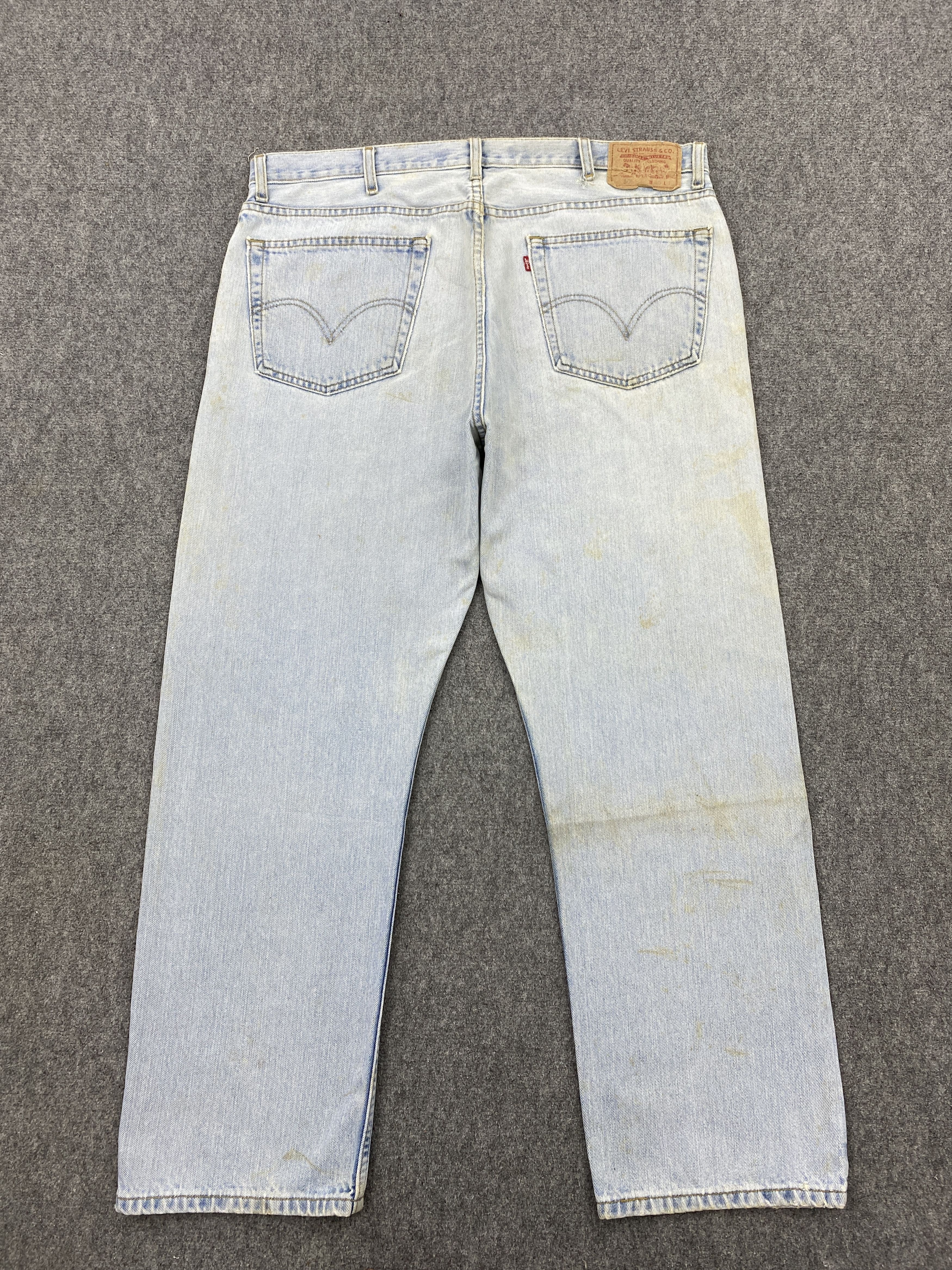 Levi's × Vintage Light Washed Vintage Levis 505 Straight Fit Denim Jeans Size US 40 / EU 56 - 3 Thumbnail