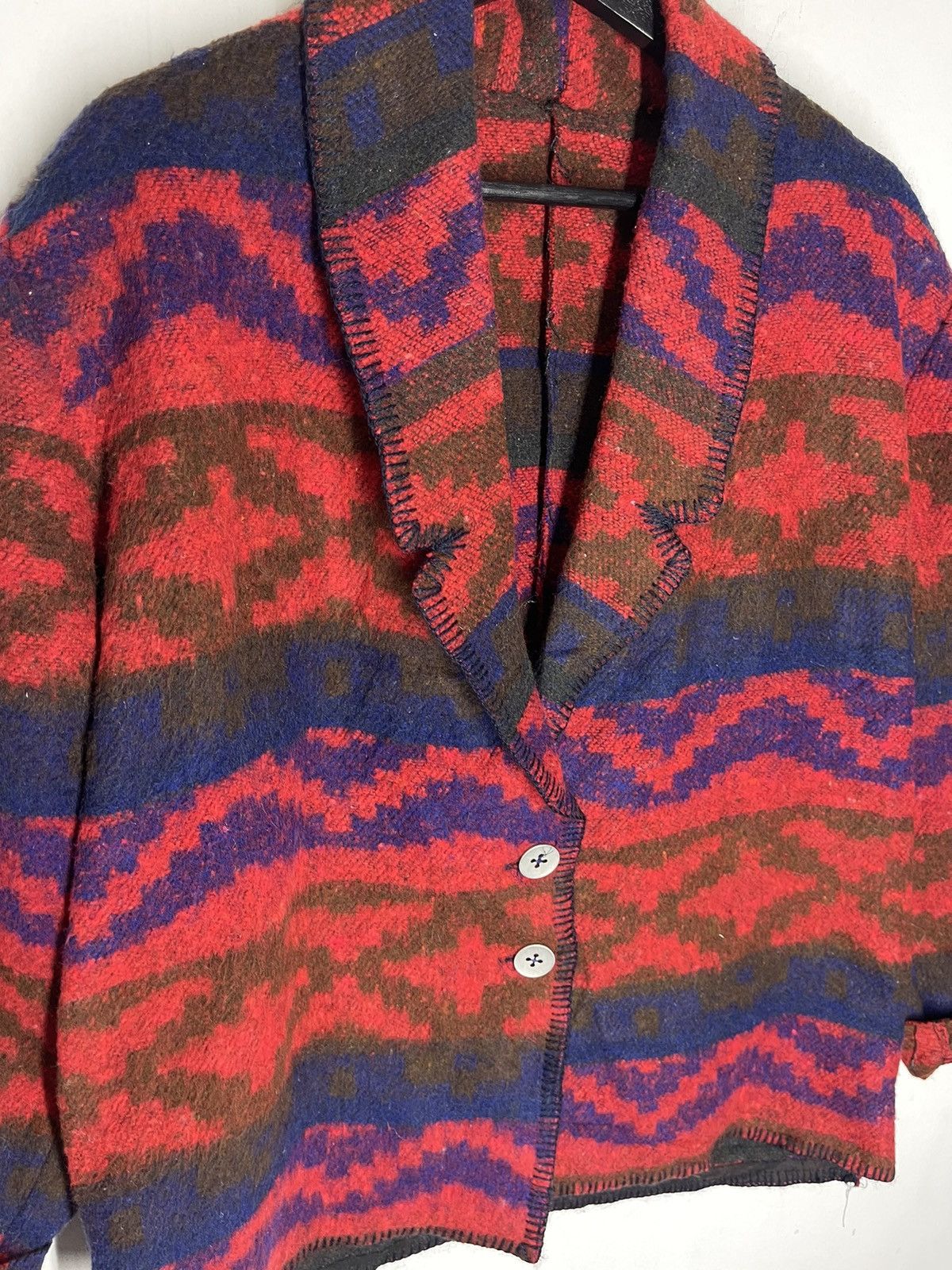 Japanese Brand × Vintage Vintage Neon Reds Navajo Casual Jacket Size US L / EU 52-54 / 3 - 2 Thumbnail