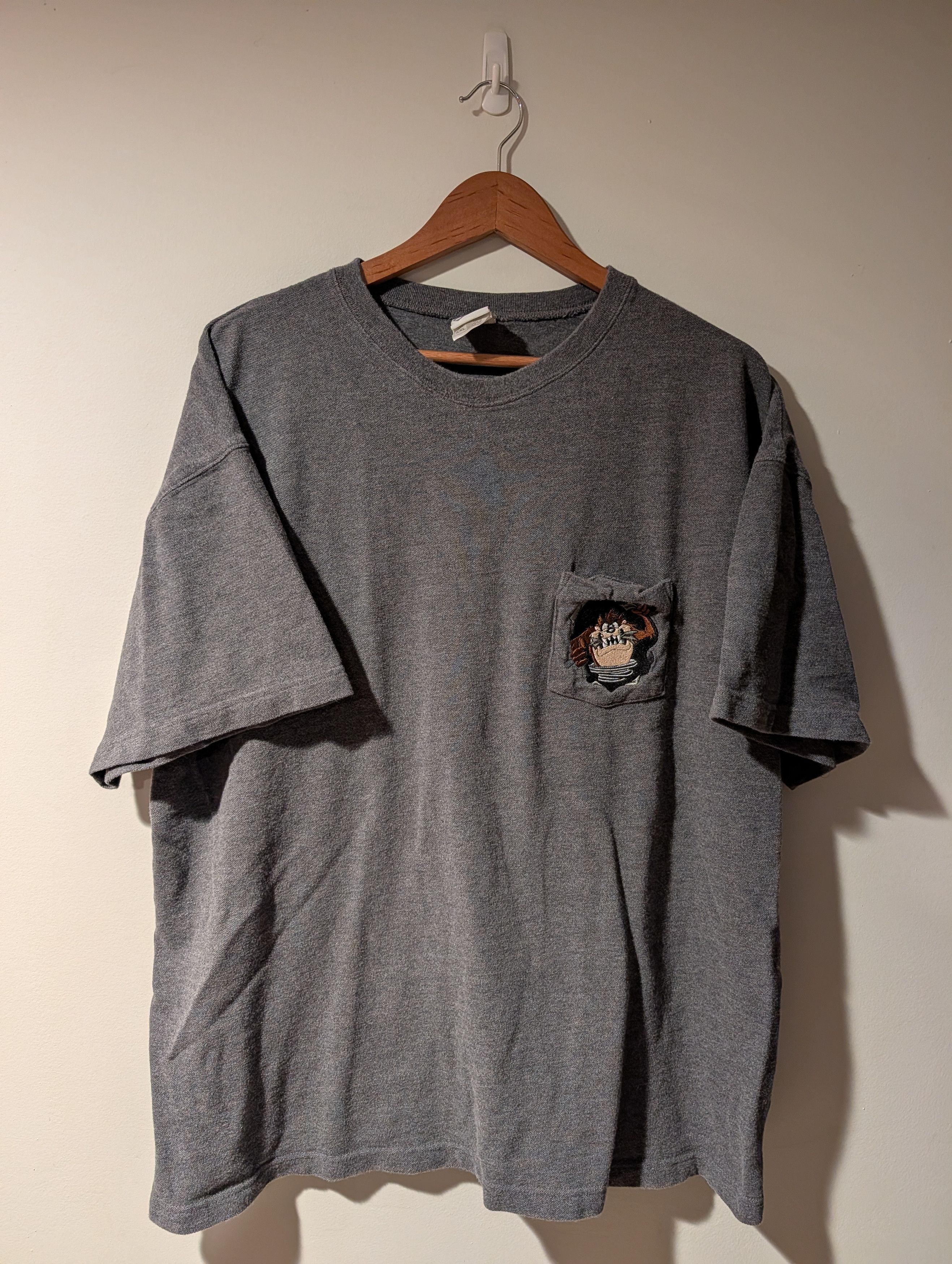 Warner Bros Vintage 90s Looney Tunes Taz Mania Rip Pocket T-Shirt Size US XXL / EU 58 / 5 - 1 Thumbnail