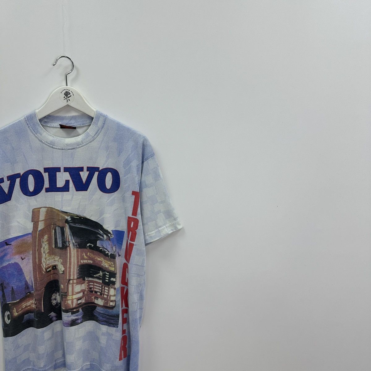 Vintage Vintage 90s Volvo trucker aop tee y2k cars truck driver hype Size US XL / EU 56 / 4 - 3 Thumbnail