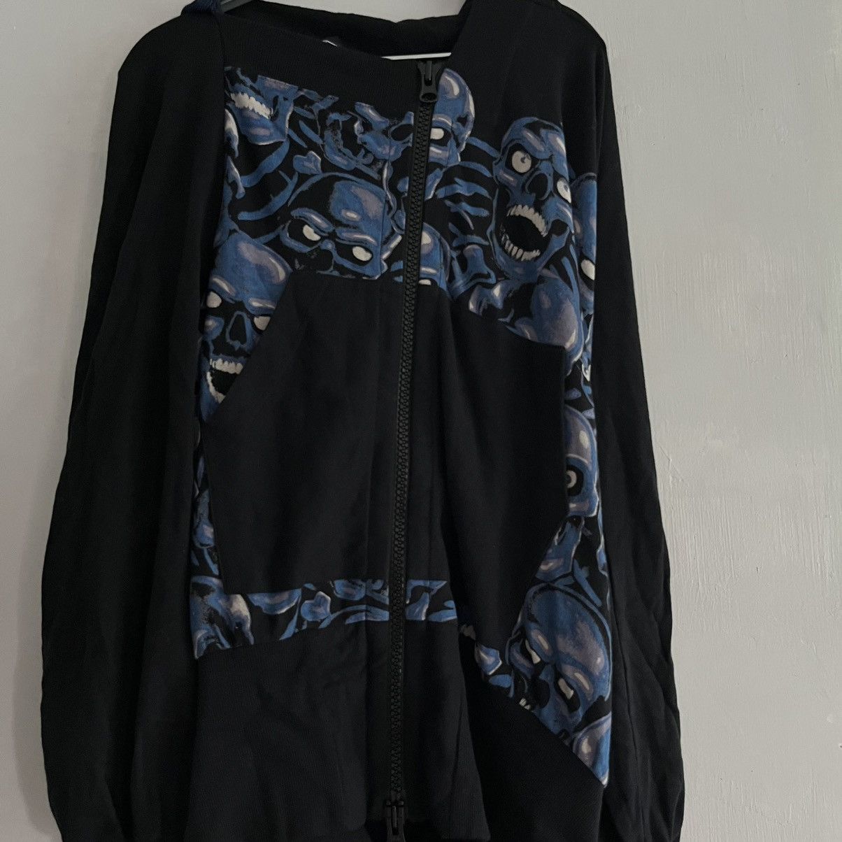 Bernhard Willhelm RARE AW10 Bernhard Willhelm Skull pile Asymmetrical Hoodie Size S / US 4 / IT 40 - 2 Thumbnail