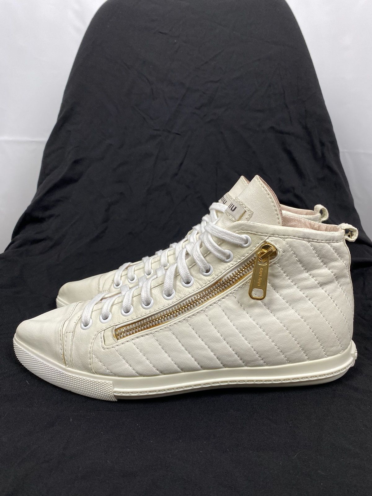 Miu Miu Miu Miu Pointed Toe White Leather Lace up High top Sneakers Size US 7 / IT 37 - 4 Thumbnail