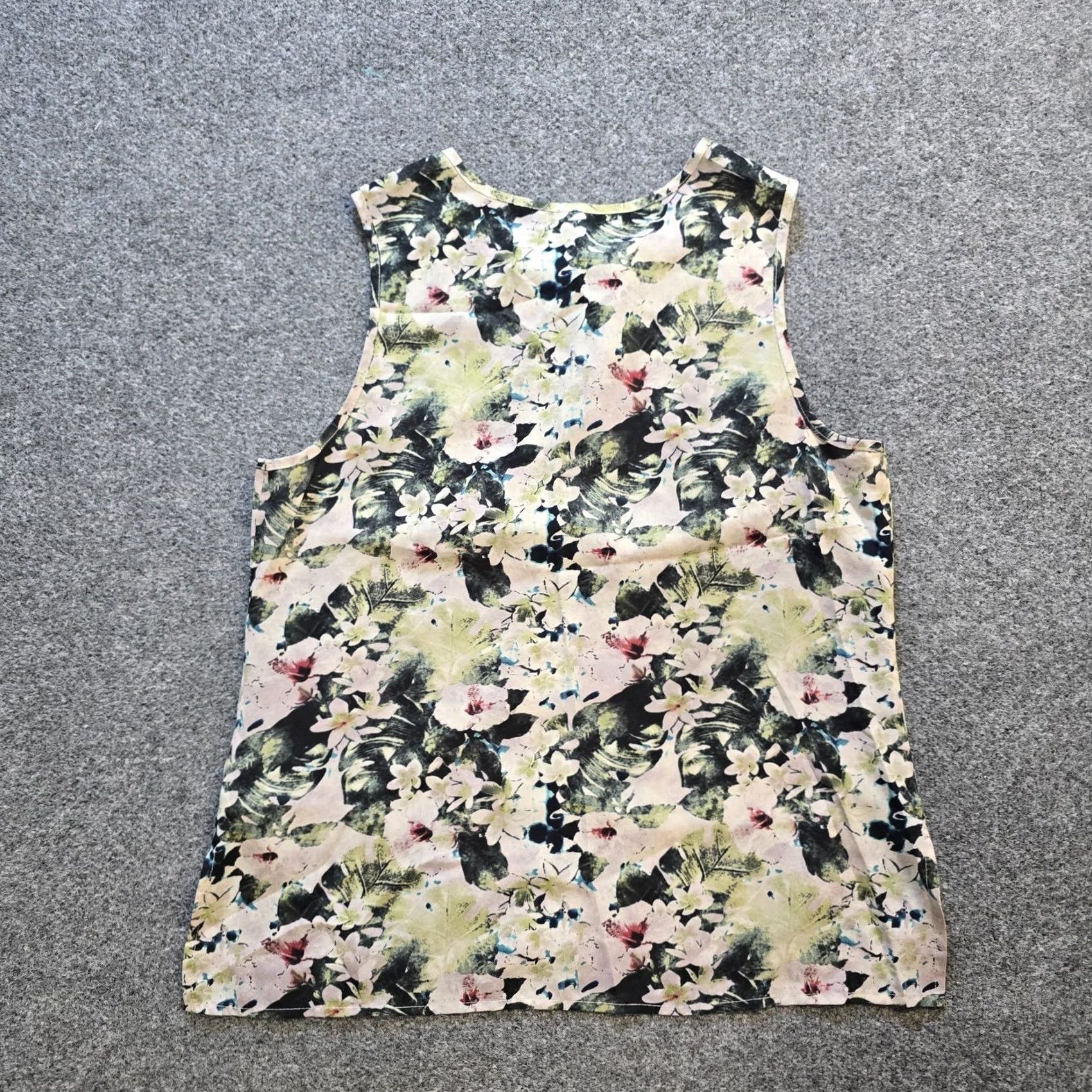 Sanctuary Sanctuary Tank Womens Medium Pink Green Tropical V-Neck Sleeveless Rayon Aloha Casual Size M / US 6-8 / IT 42-44 - 7 Thumbnail