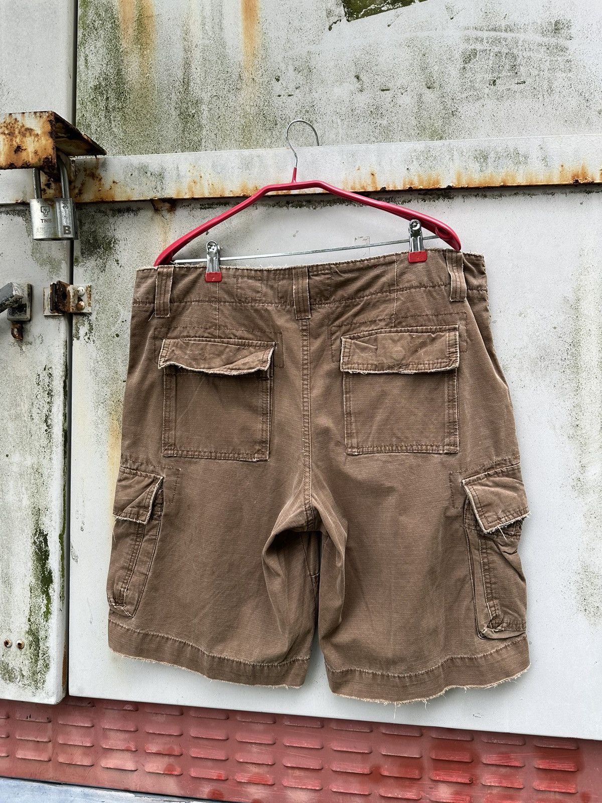 Vintage 👹Vintage THRASHED Mossimo Brown Shorts Size US 36 / EU 52 - 2 Thumbnail