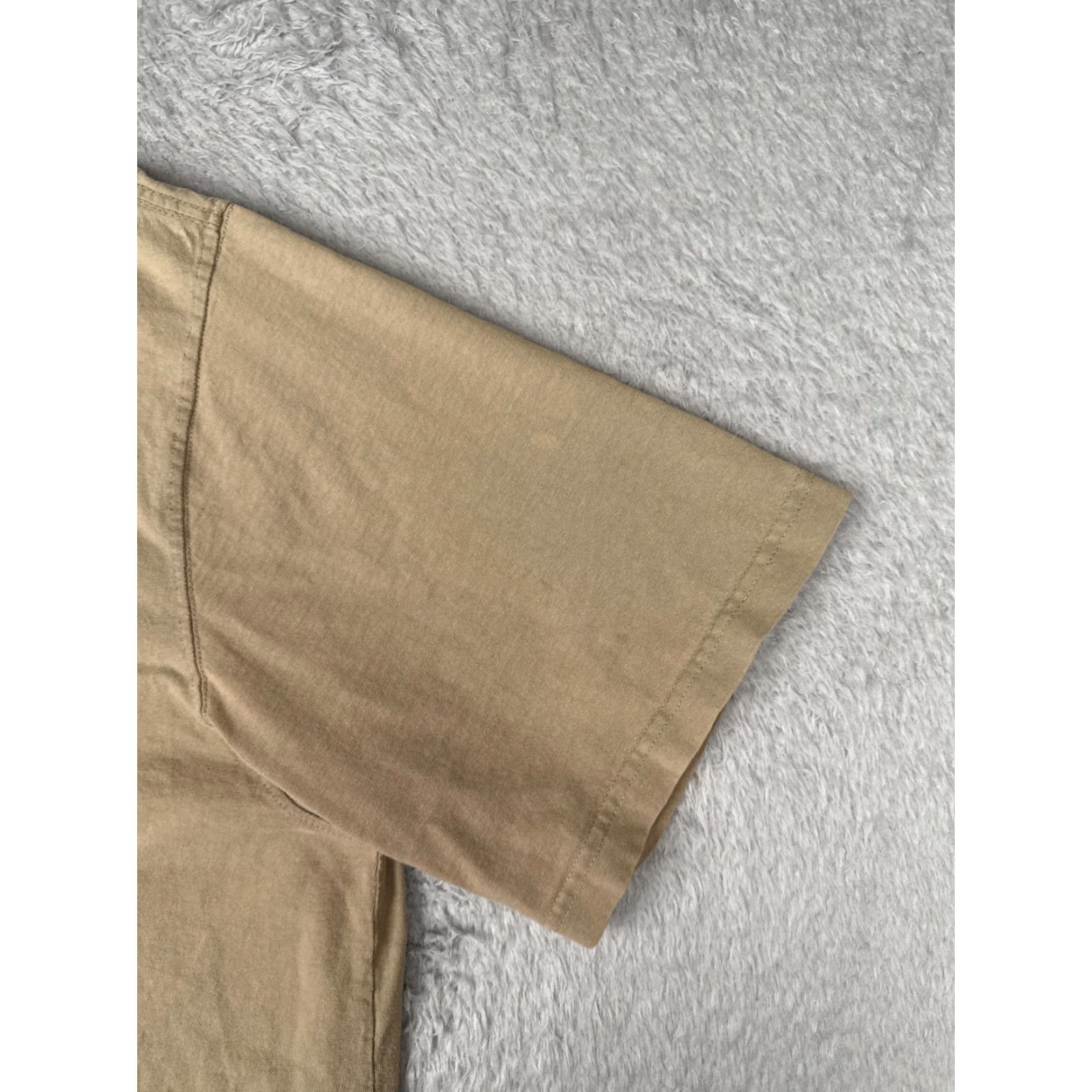 Carhartt Carhartt Shirt Mens 2XL Beige Crew Neck Short Sleeve Pocket Cotton Workwear K87 Size US XXL / EU 58 / 5 - 2 Thumbnail