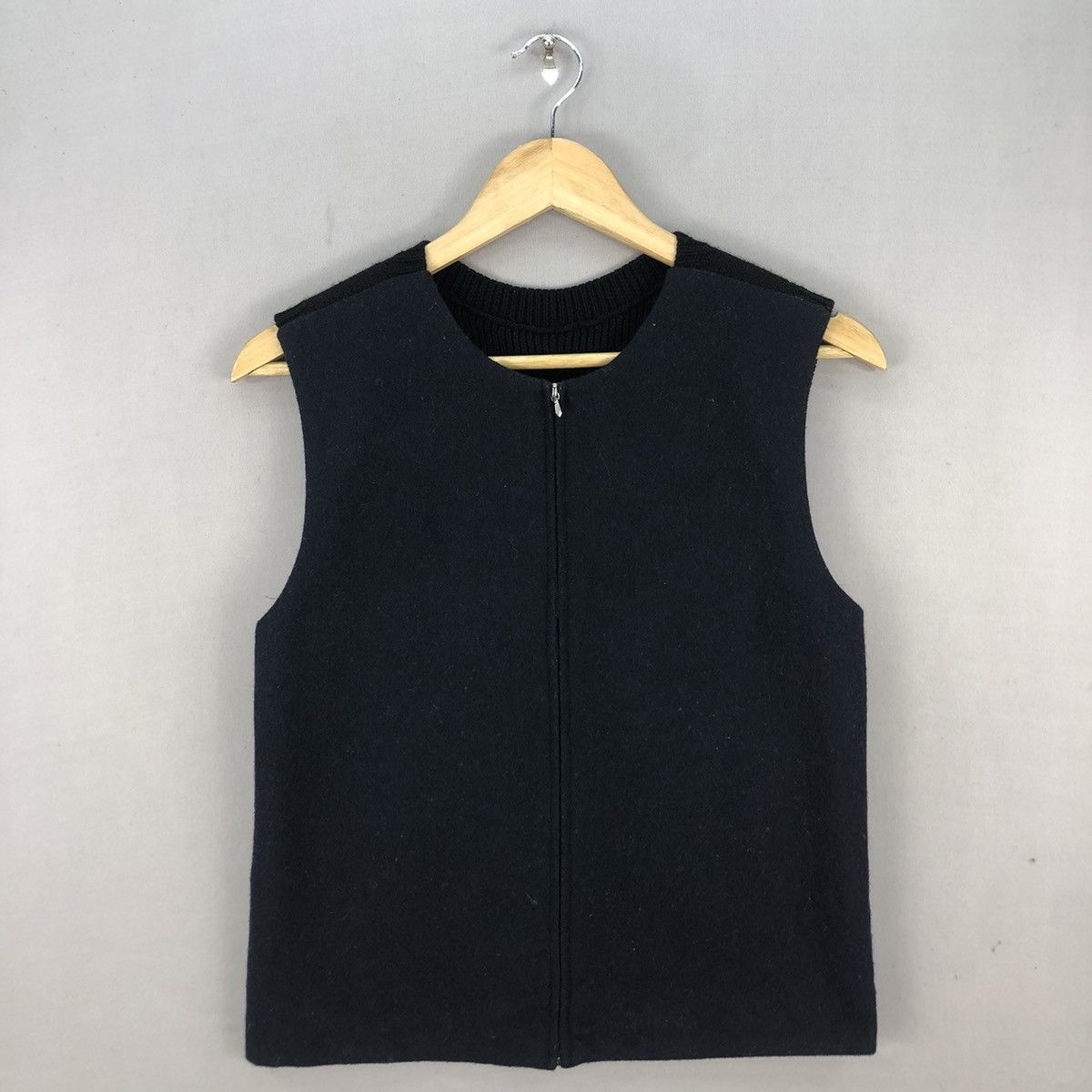 agnes b. Agnes B Wool Knit Vests Size US XS / EU 42 / 0 - 1 Thumbnail
