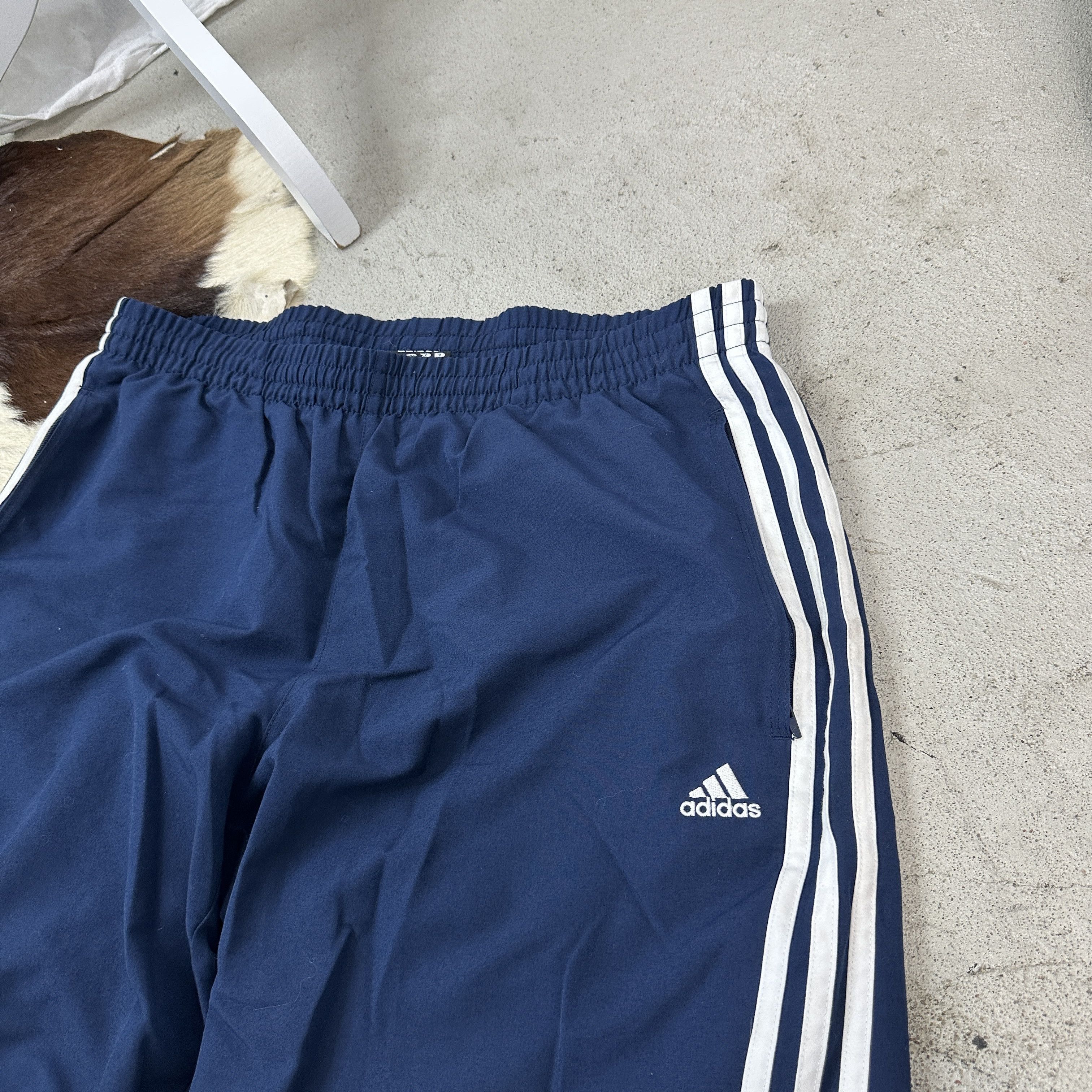 Adidas × Vintage Baggy Vintage Adidas 00s Sweatpants Size US 40 / EU 56 - 2 Thumbnail