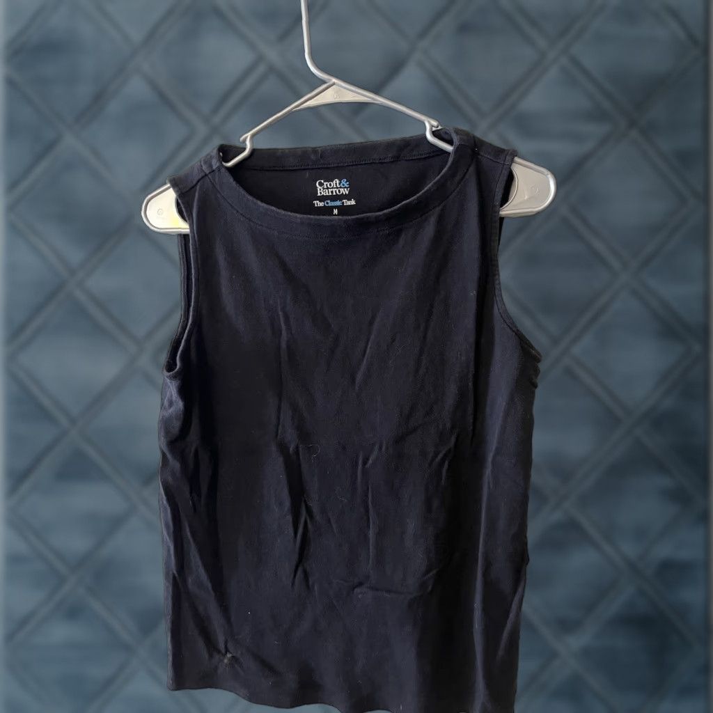 Croft & Barrow VINTAGE Croft & Barrow Women's The Classic Tank Medium Black Tank Top Size M / US 6-8 / IT 42-44 - 1 Thumbnail