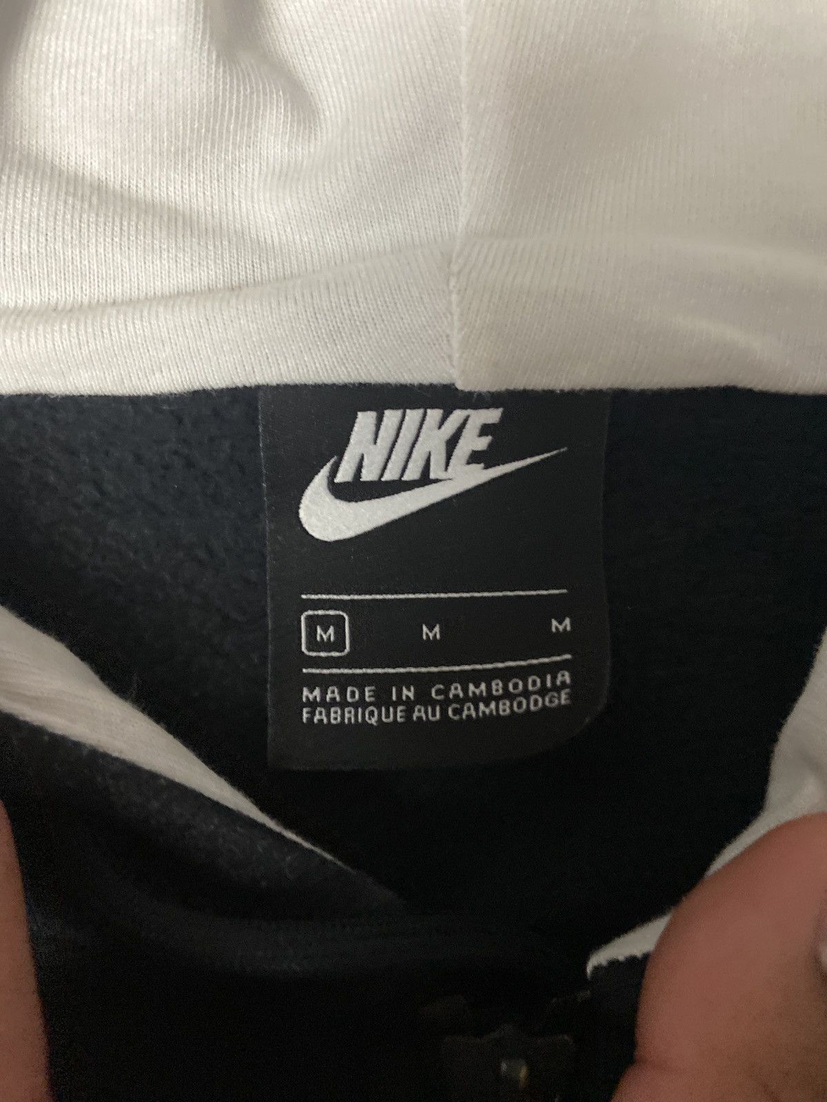 Nike Nike hoodie black white and red size m rare hoodie Size US M / EU 48-50 / 2 - 2 Thumbnail