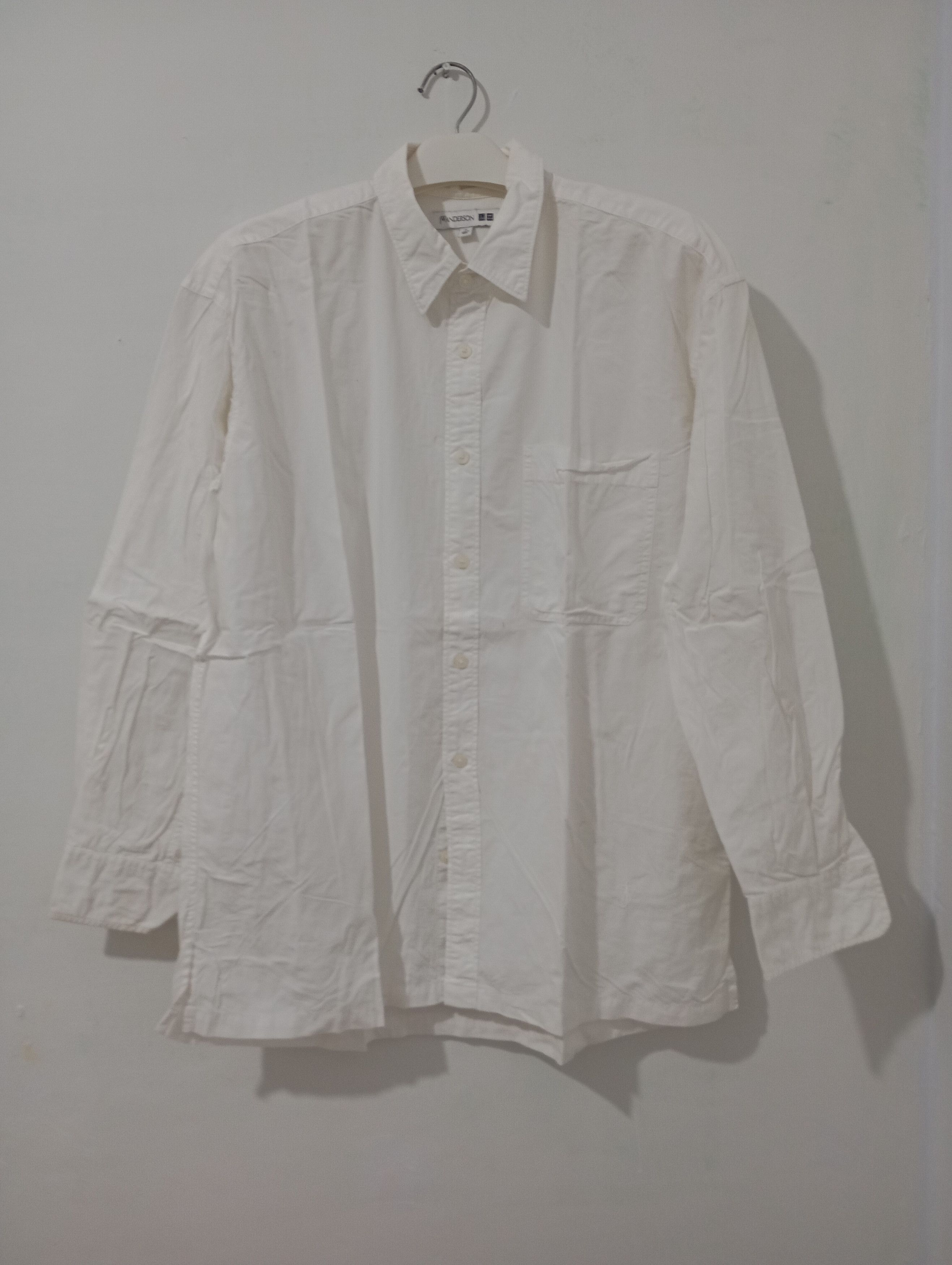 JW Anderson × Uniqlo J. W. Anderson Uniqlo White Shirts Size US L / EU 52-54 / 3 - 1 Thumbnail