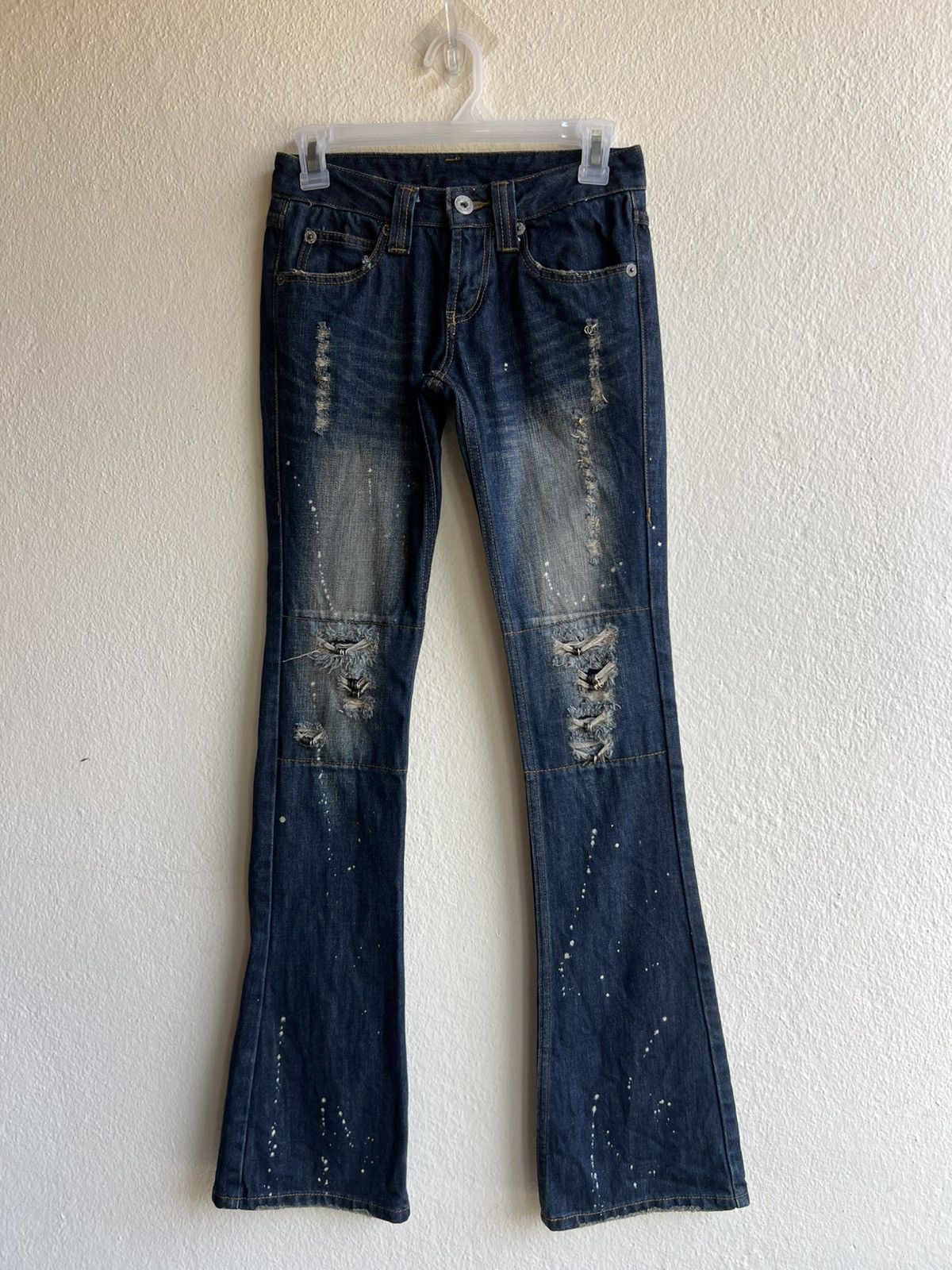 If Six Was Nine × Japanese Brand × Le Grande Bleu (L.G.B.) Material Girl Japan Distressed Denim Super Flare Jeans Size 26" / US 2 / IT 38 - 2 Thumbnail