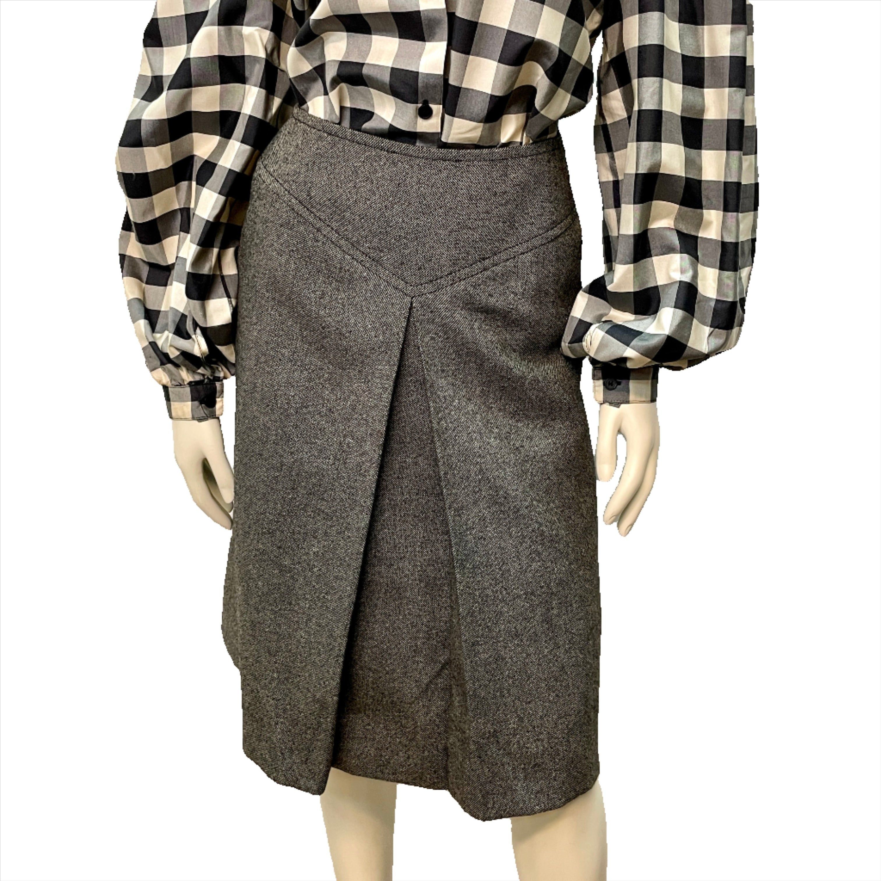 Dior Made In France Vintage Miss Dior Wool Skirt 25" Waist Size 25" / US 0 / IT 36 - 4 Thumbnail