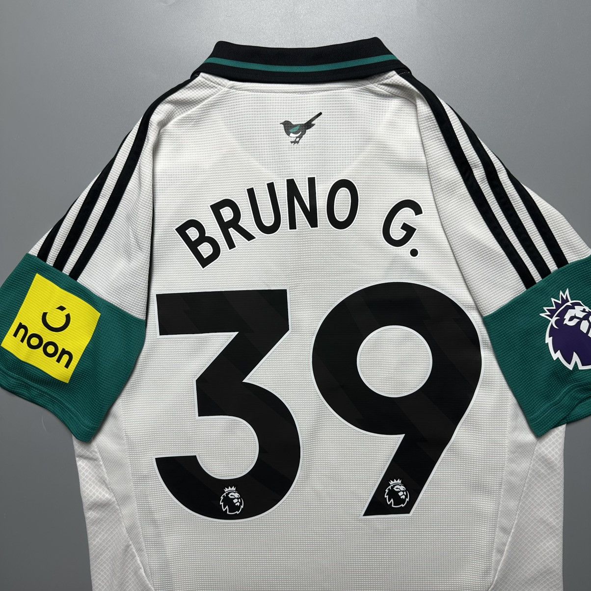 Adidas NEWCASTLE ADIDAS 2024/2025 FOOTBALL THIRD JERSEY #39 BRUNO G Size US M / EU 48-50 / 2 - 10 Thumbnail