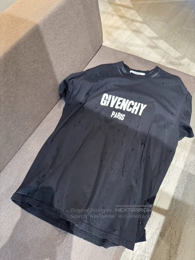 Givenchy Givenchy Logo Lettering Printed Black Ripped T-Shirt Size US S / EU 44-46 / 1 - 1 Thumbnail
