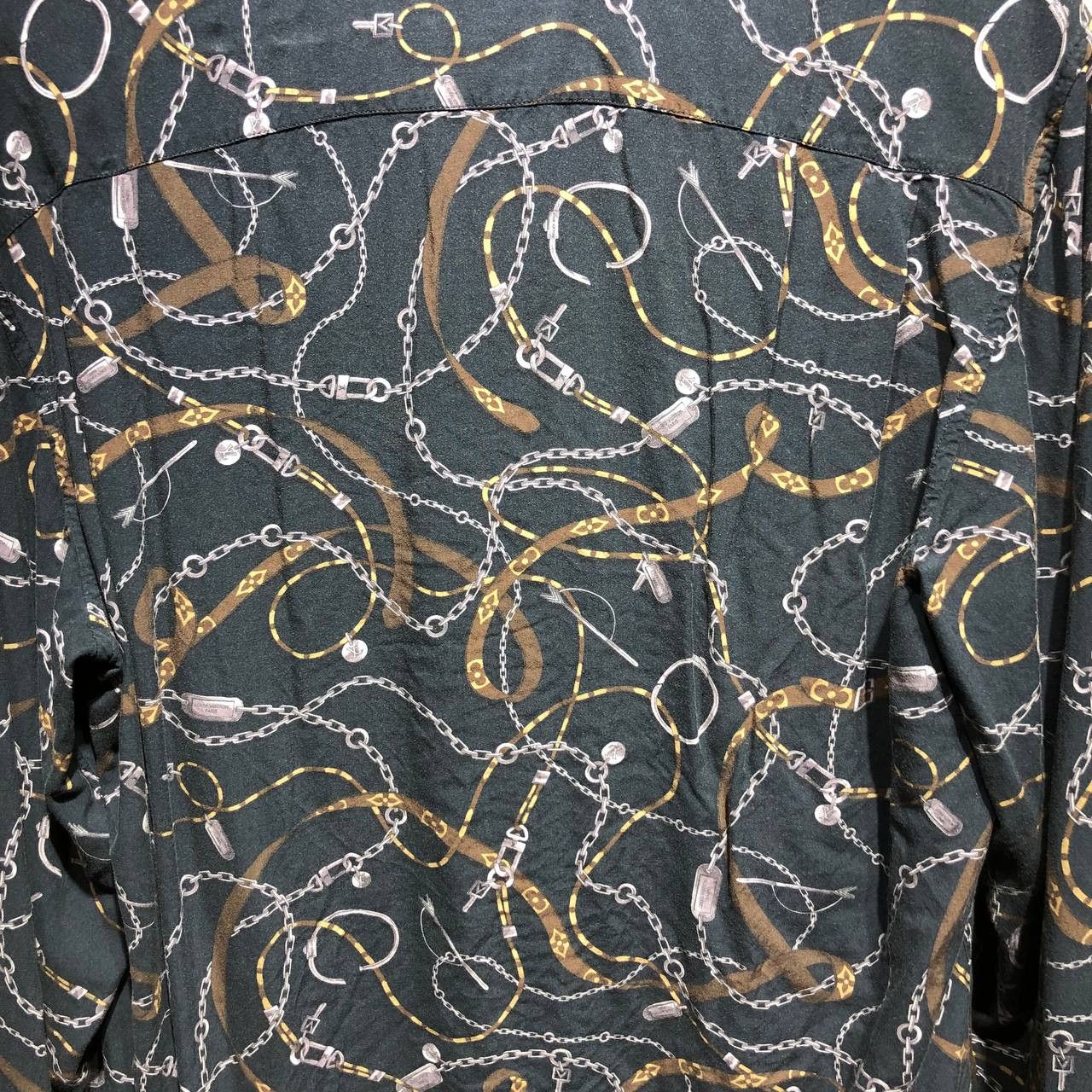 Louis Vuitton Louis Vuitton Chain Silk Button Down L/S Size US L / EU 52-54 / 3 - 10 Thumbnail