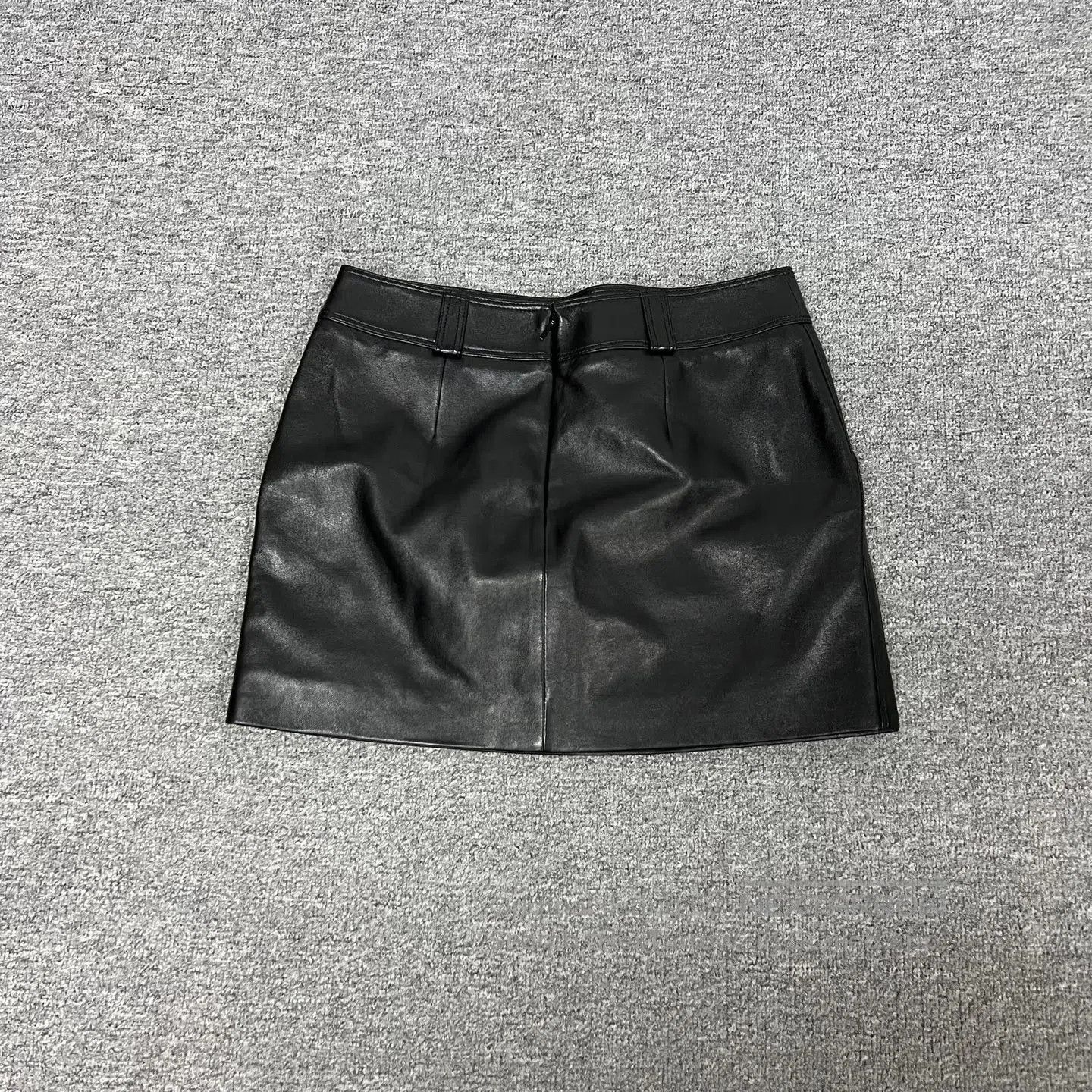 Saint Laurent Paris Saint Laurent Paris size 38 Black skirt, leather skirt, hal Size 28" / US 6 / IT 42 - 2 Thumbnail